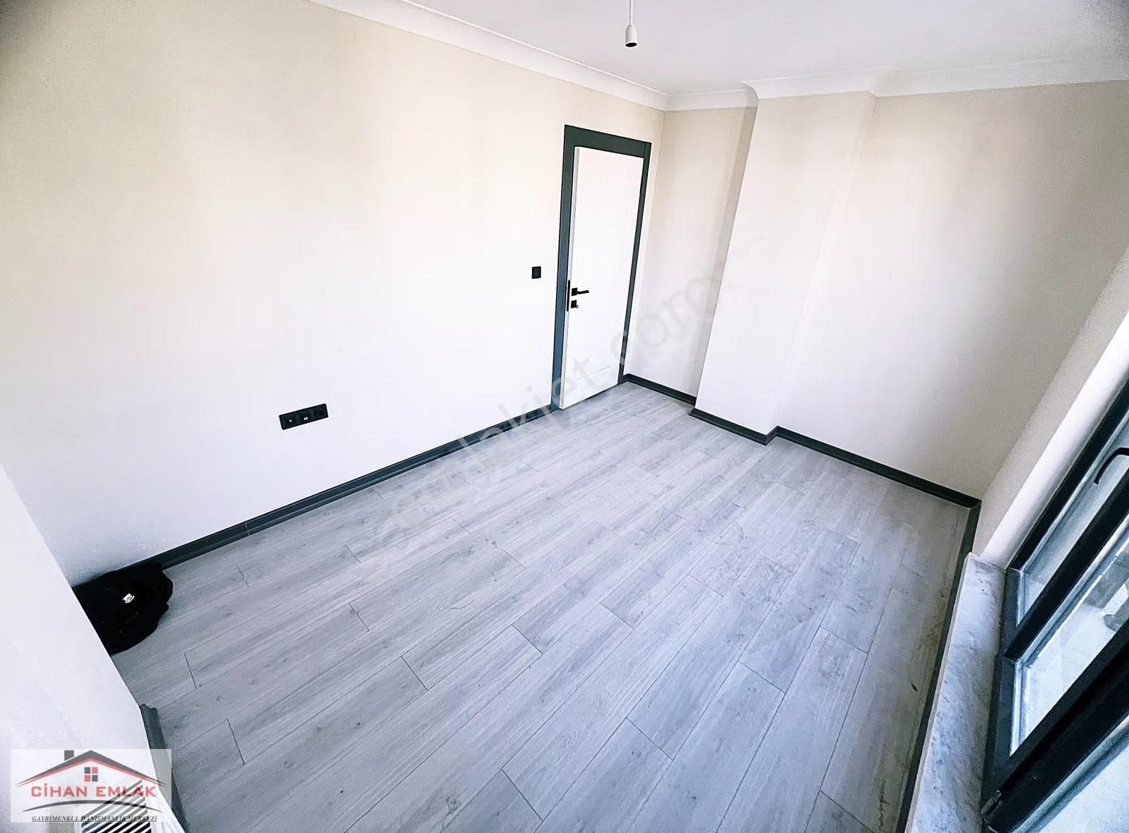 Cihandan Yunus Emre Mah Şehir Hastane Ve Anteras Yakını 4+1 - Görsel 16