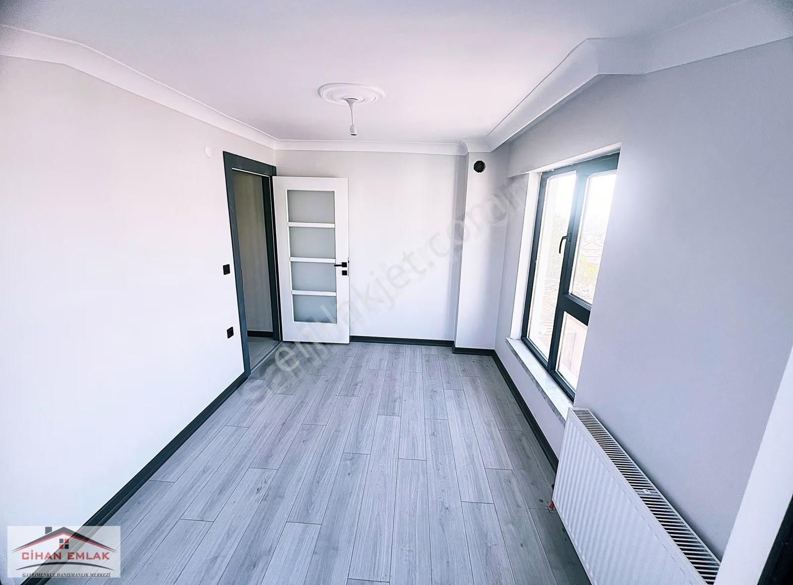 Cihandan Yunus Emre Mah Şehir Hastane Ve Anteras Yakını 4+1 - Görsel 28