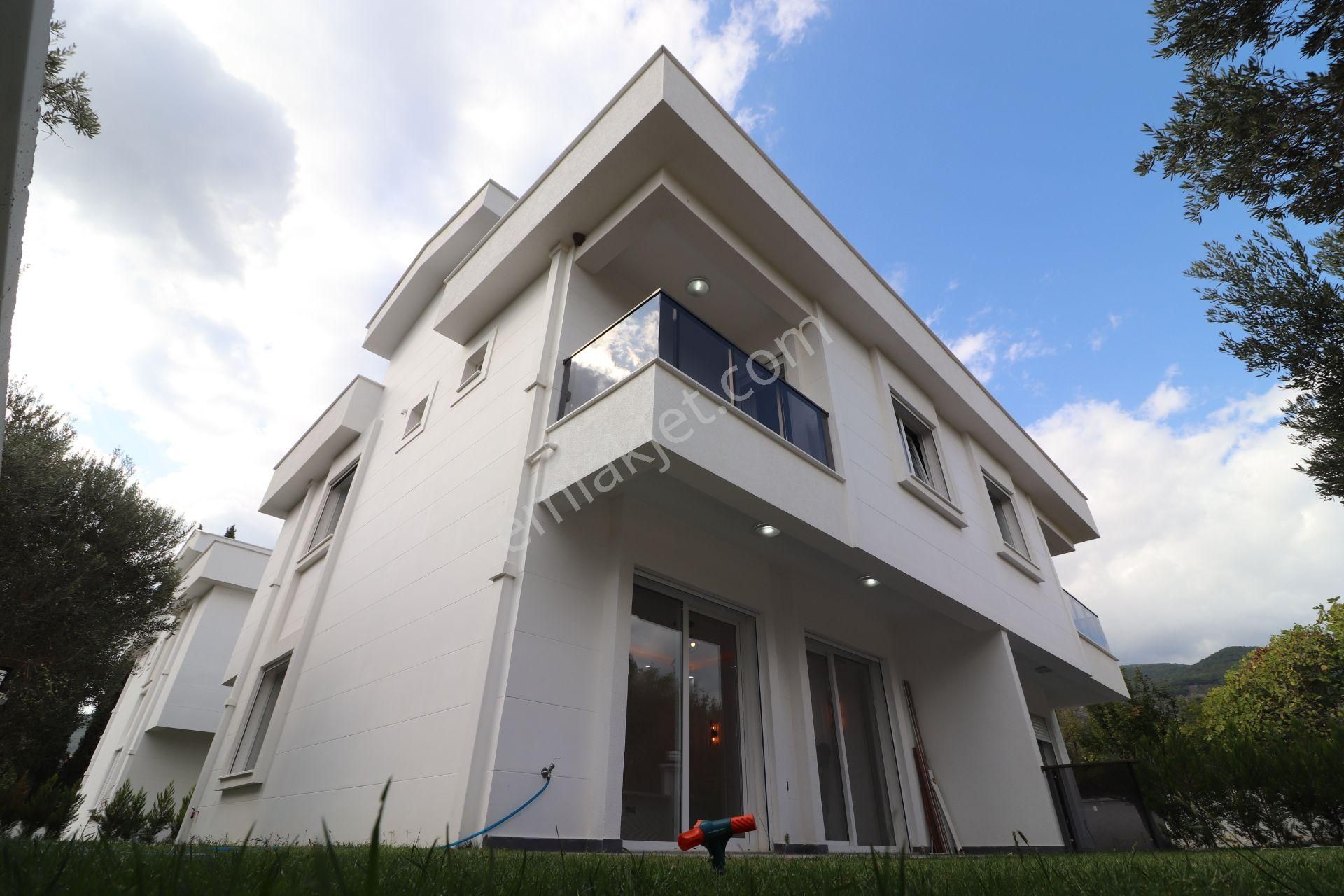 Irmaksudan Güre De Doğanın İçinde Çift Teraslı 5+1 Geniş Villa - Görsel 33