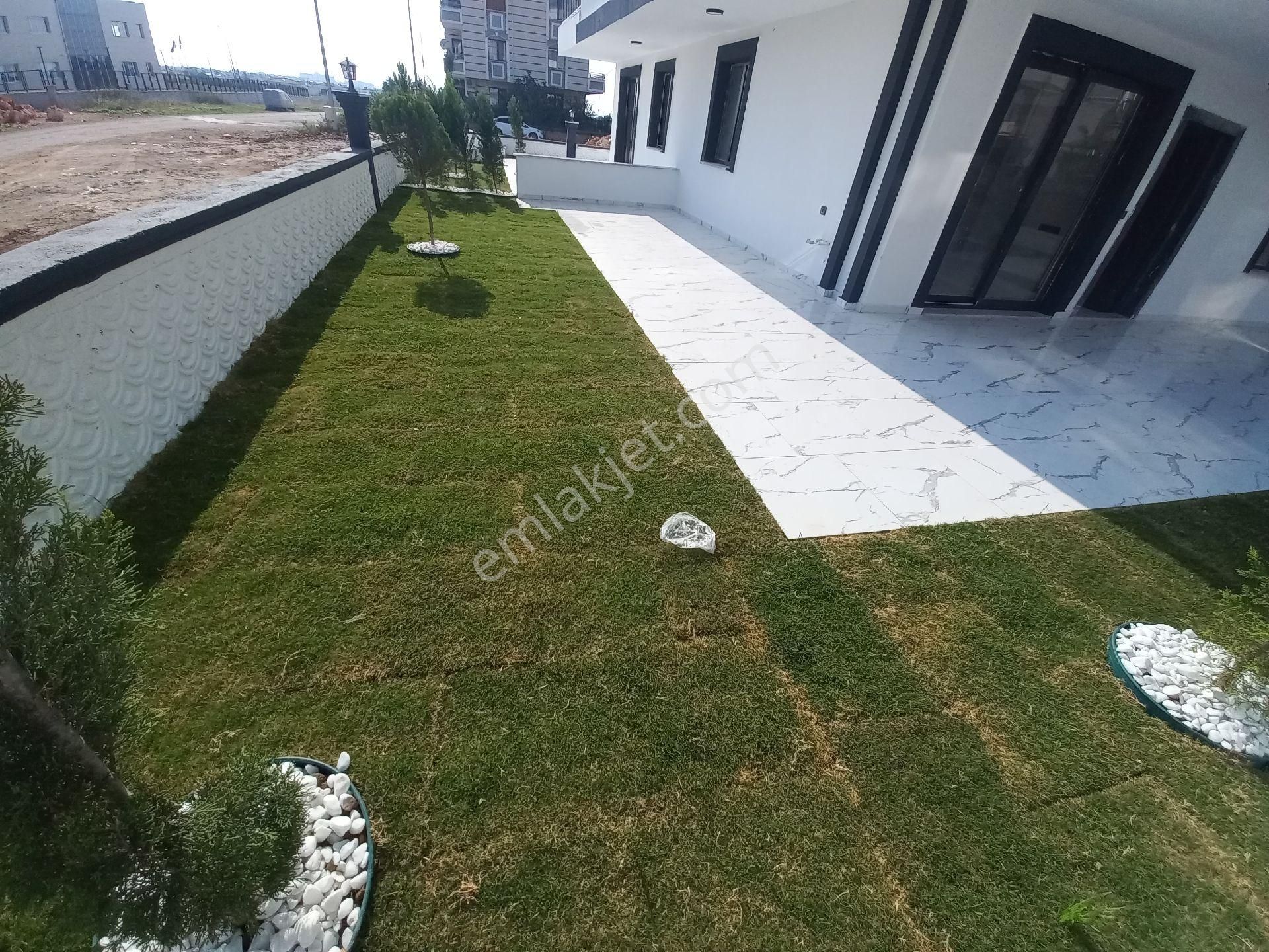 Didim Efeler Mah Satılık 1 + 1 Müstakil Bahçeli Daire