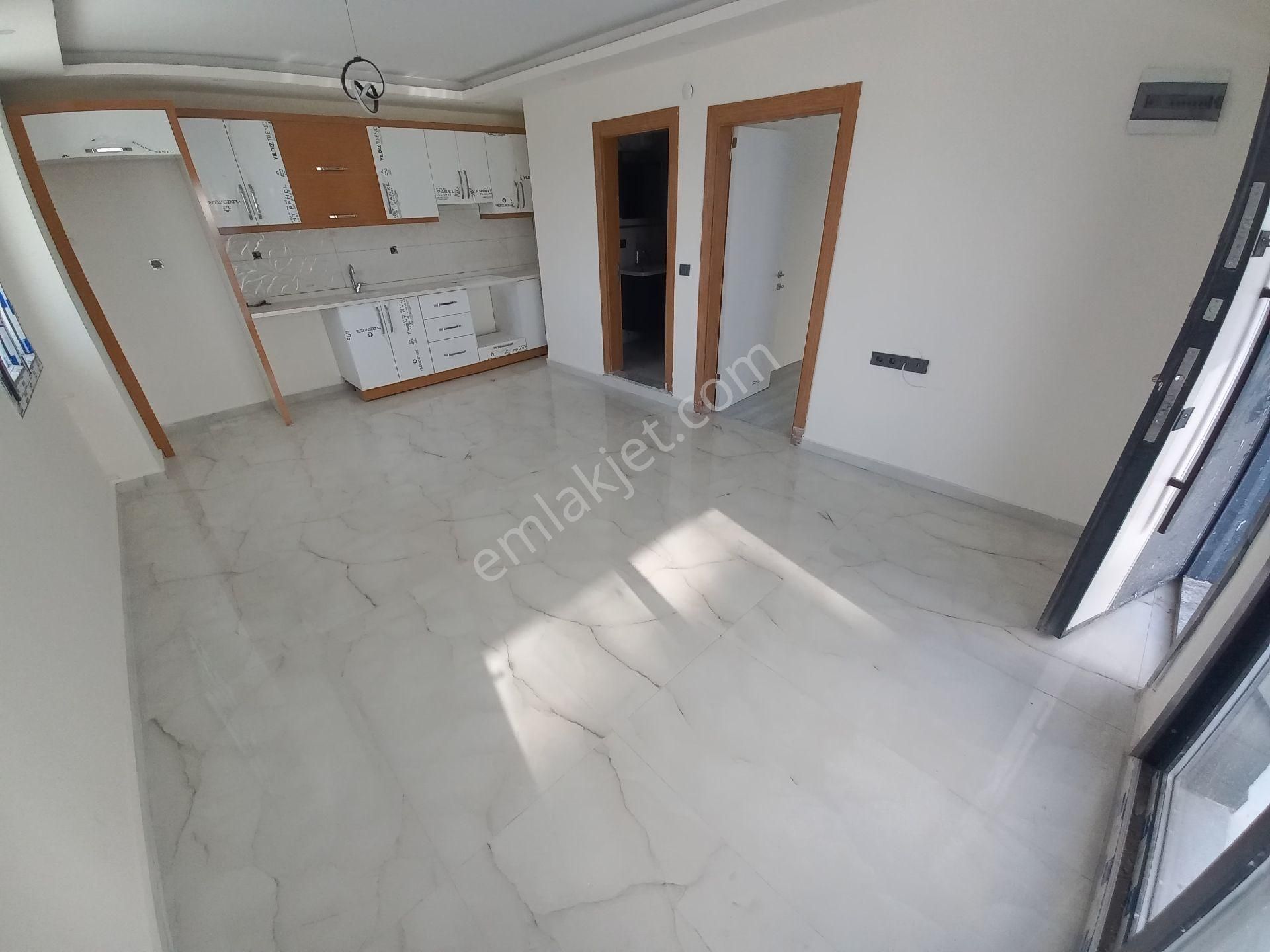 Didim Efeler Mah Satılık 1 + 1 Müstakil Bahçeli Daire - Görsel 3