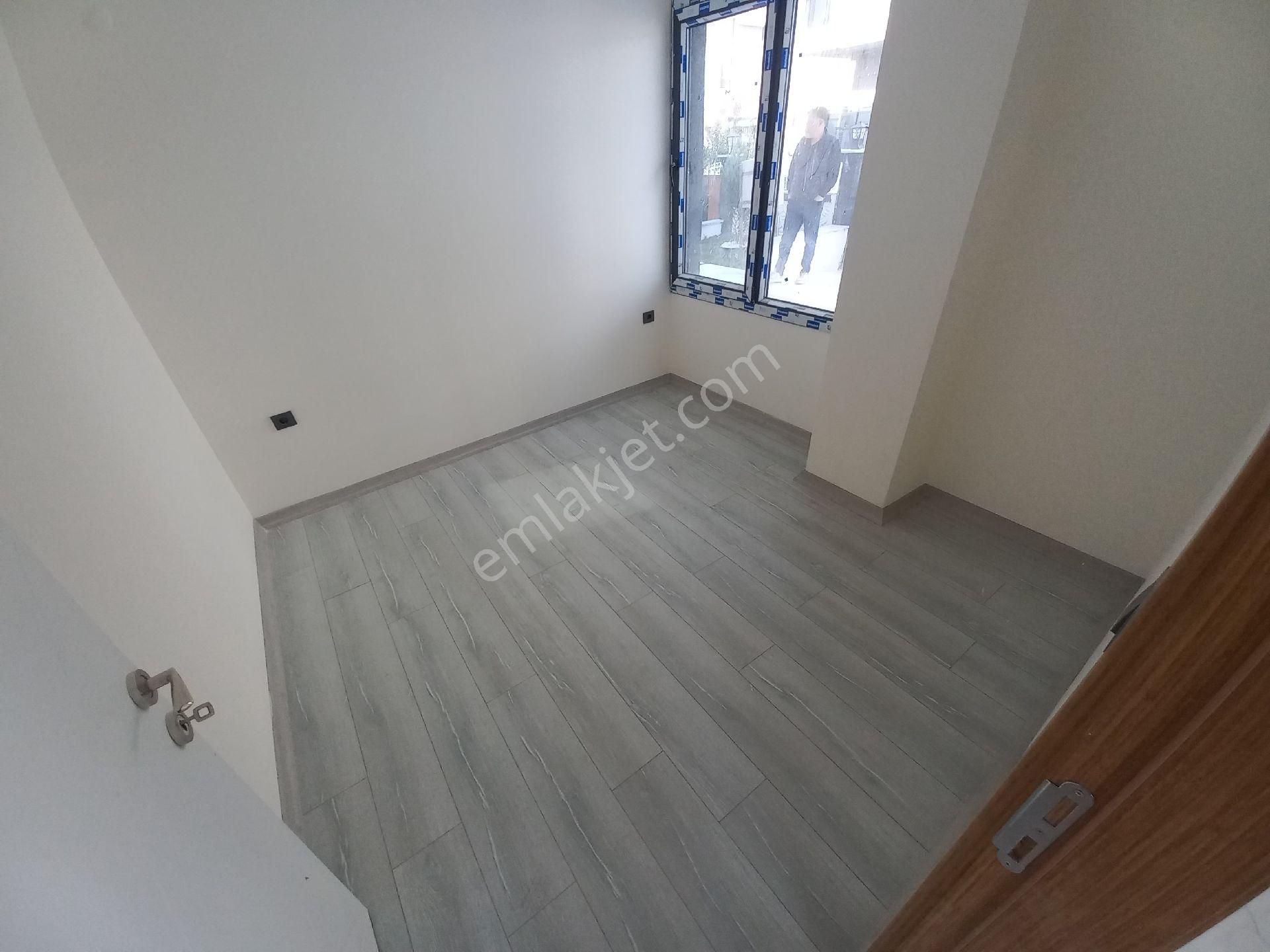 Didim Efeler Mah Satılık 1 + 1 Müstakil Bahçeli Daire - Görsel 5