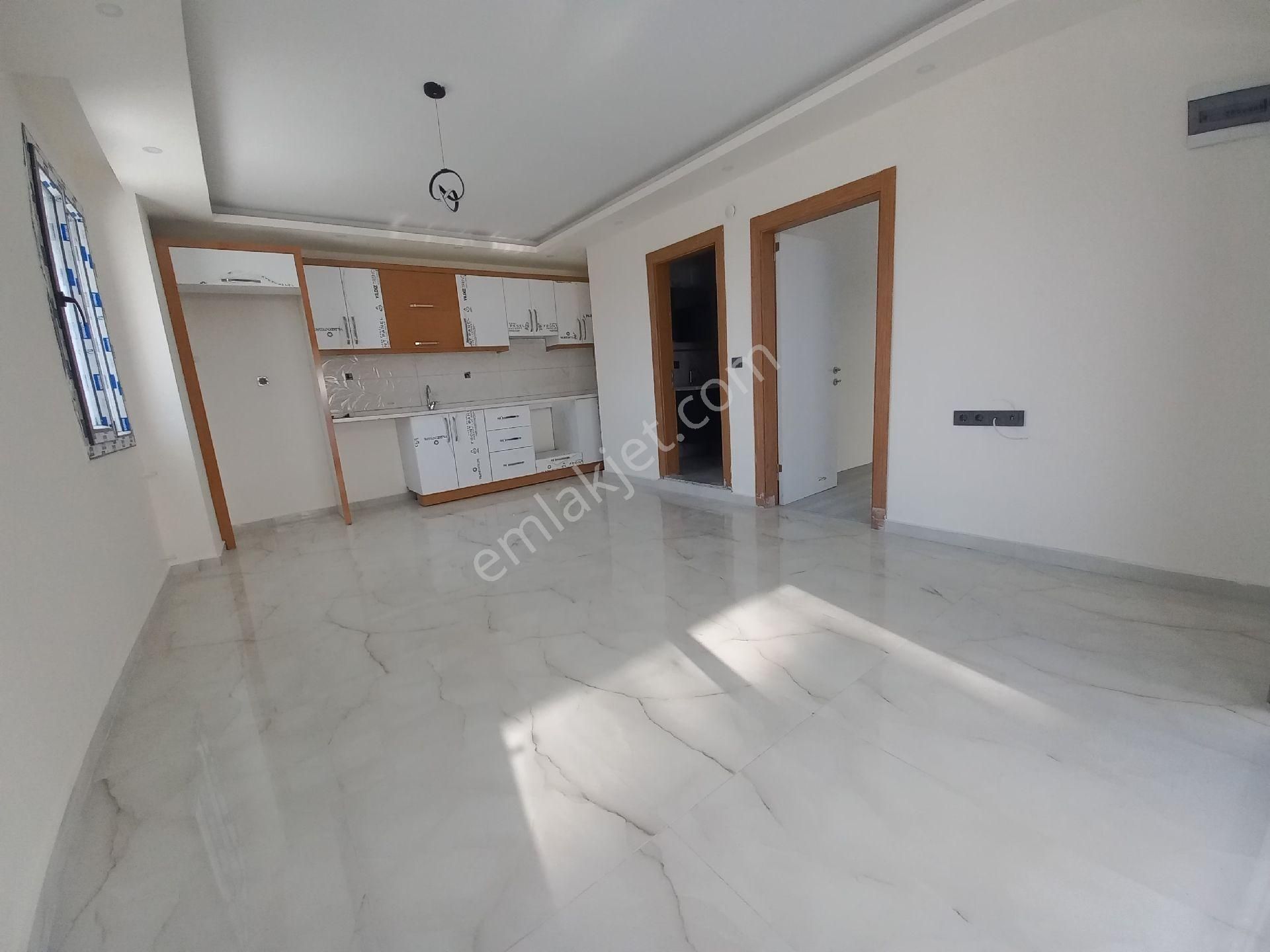 Didim Efeler Mah Satılık 1 + 1 Müstakil Bahçeli Daire - Görsel 4