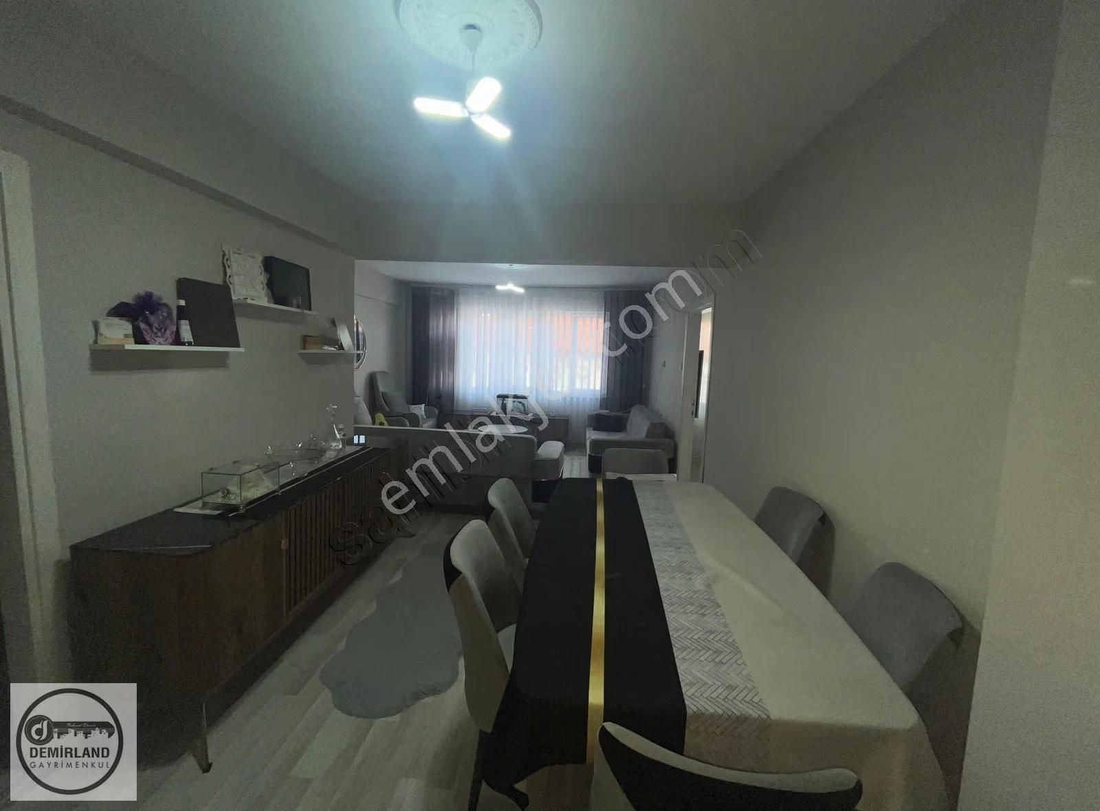 Demirland'dan Satılık Meydan'da 2+1 Bakımlı Daire - Görsel 22