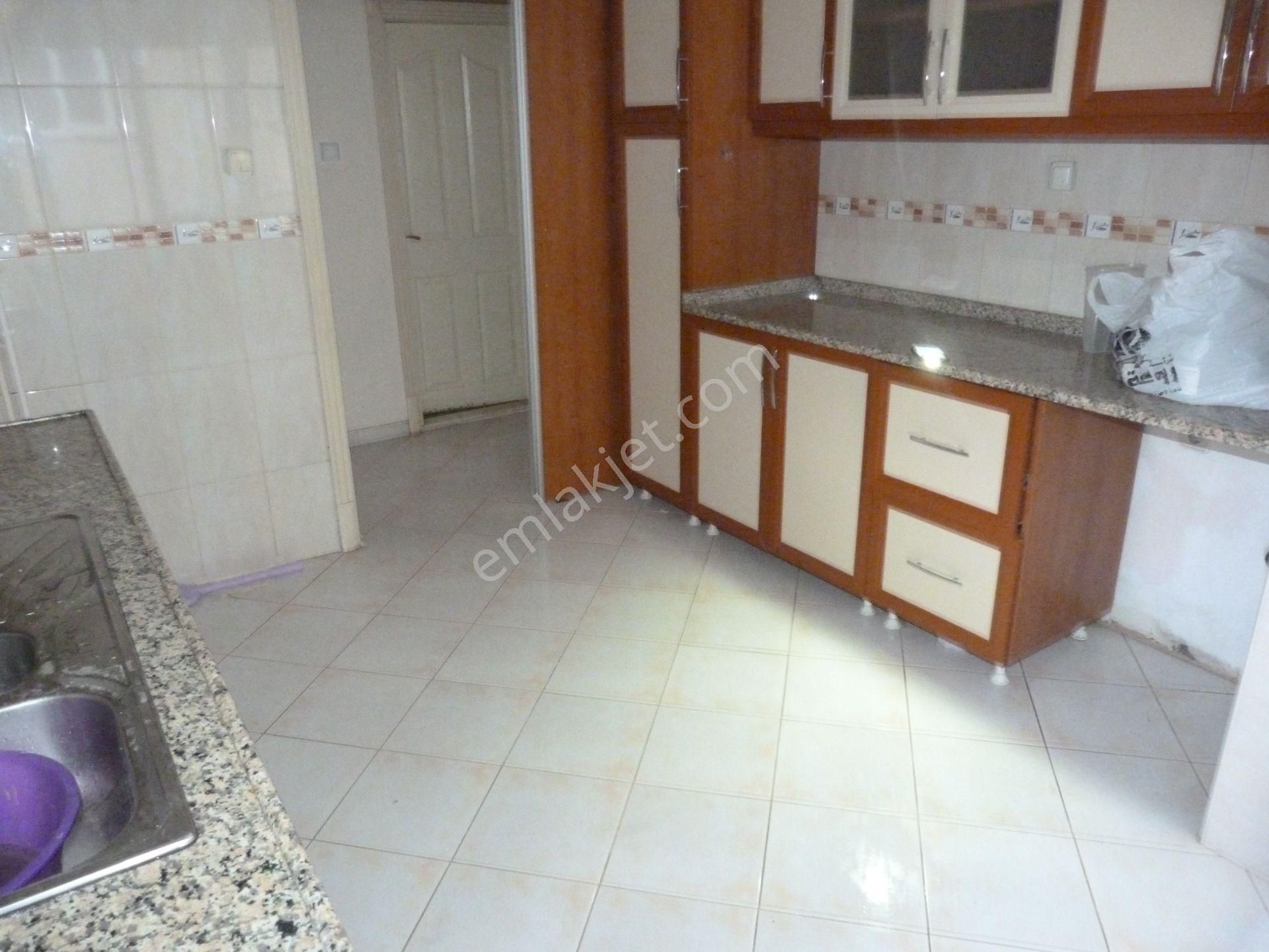 K.ocak Mah. Yücel Sok. 3+1 1.kat Klasik Yapım - Görsel 14