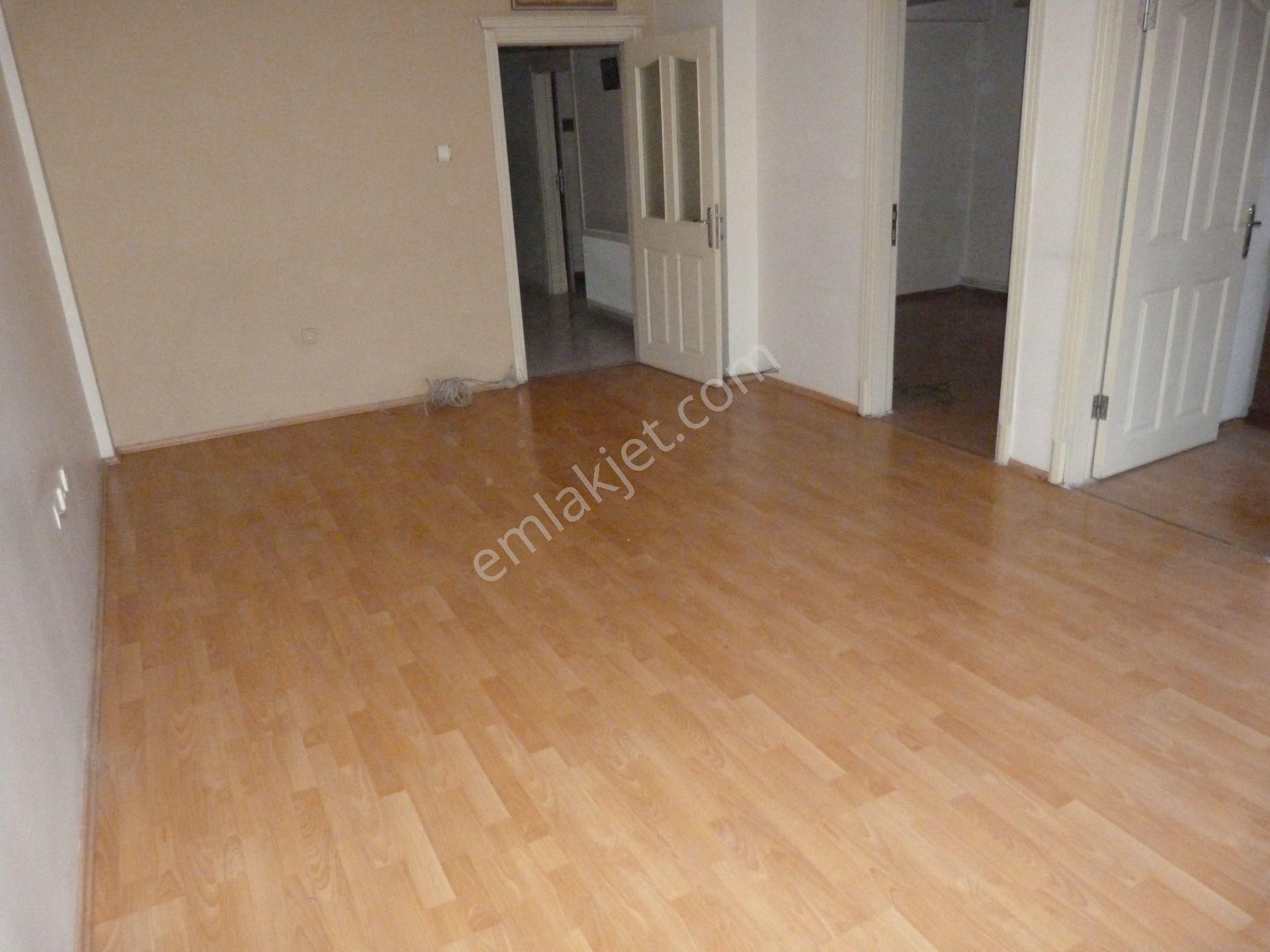 K.ocak Mah. Yücel Sok. 3+1 1.kat Klasik Yapım - Görsel 5