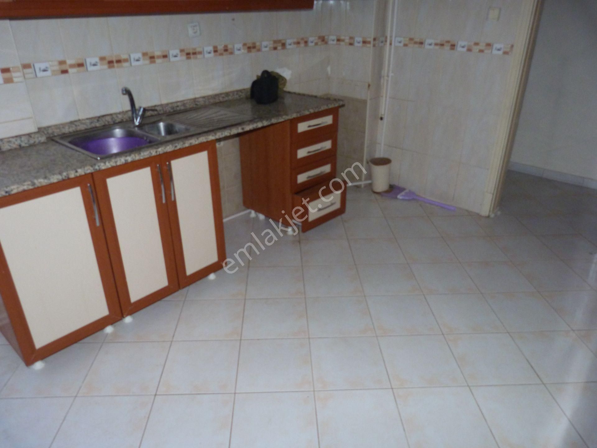 K.ocak Mah. Yücel Sok. 3+1 1.kat Klasik Yapım - Görsel 15