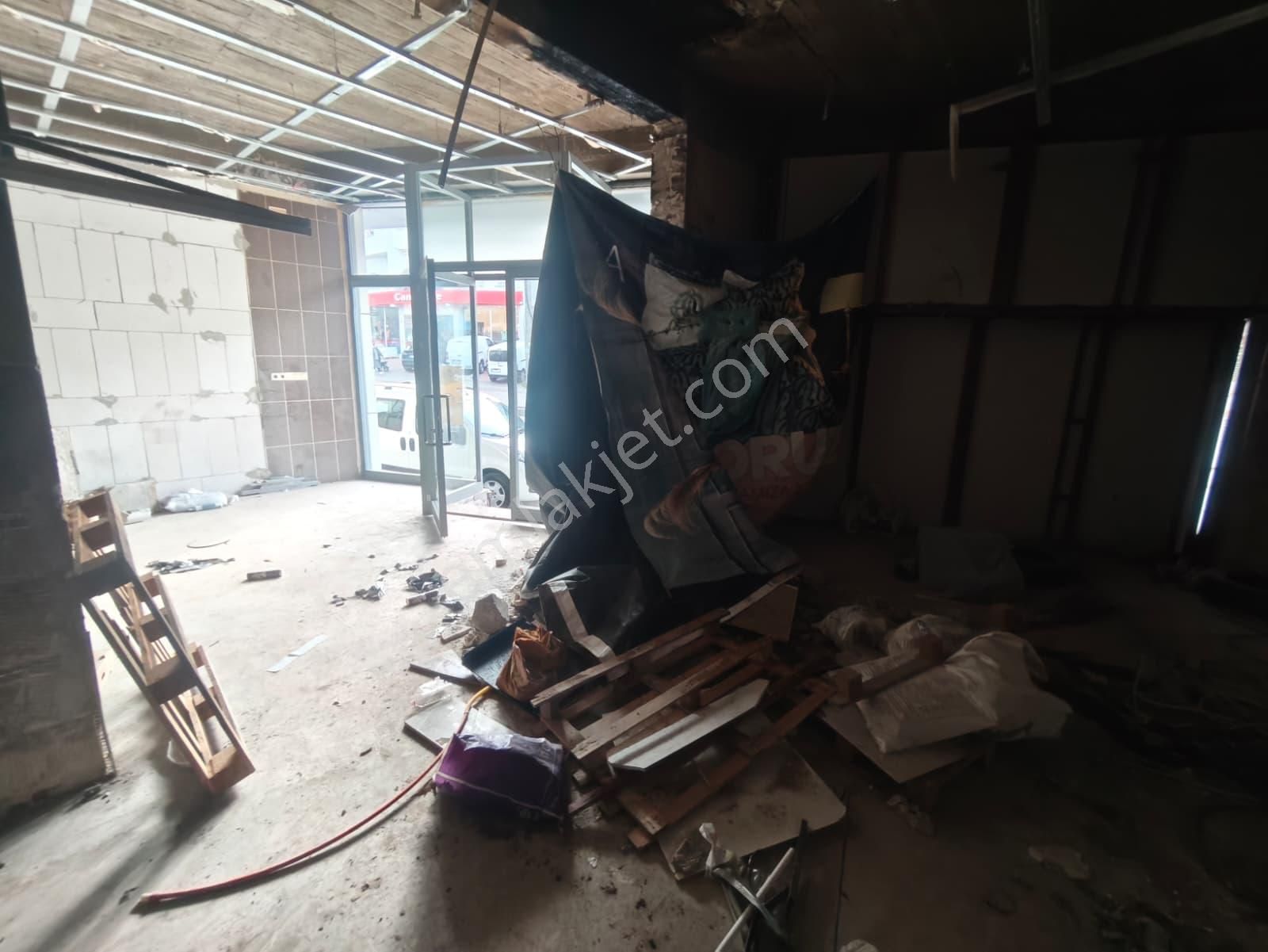 Beşevler Küçük Sanayi Girişinde Merkezi Konumda Kiralık Dükkan - Görsel 21