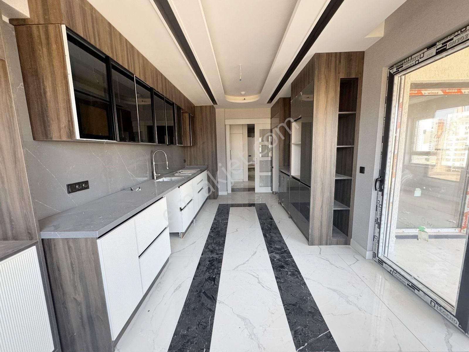 Ovacık'ın İşçiliği İle Dikkat Çeken Göz Alıcı Site Projesinde 4.5+1 Daire! - Görsel 2