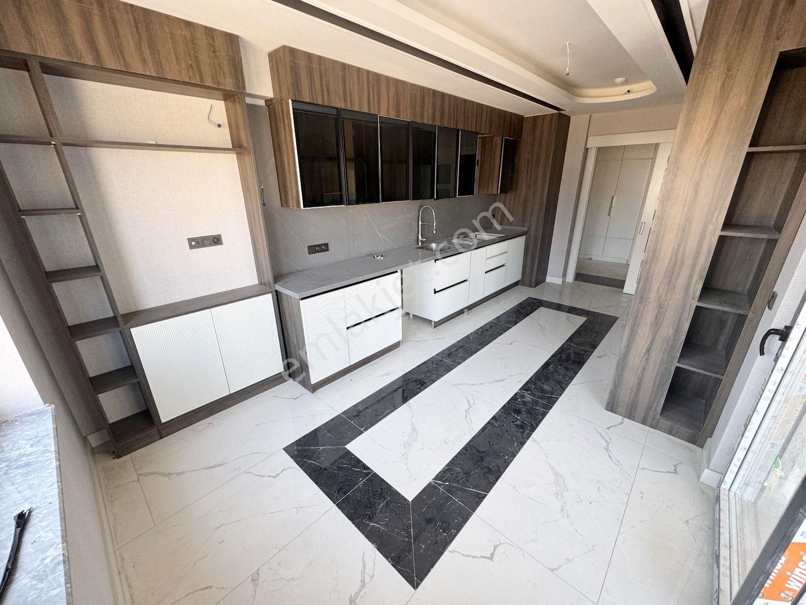 Ovacık'ın İşçiliği İle Dikkat Çeken Göz Alıcı Site Projesinde 4.5+1 Daire! - Görsel 3