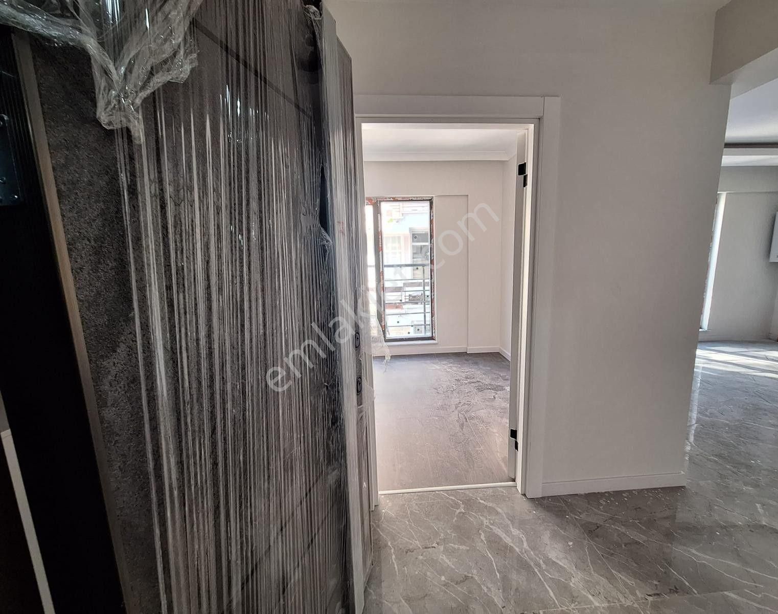 Sıfır 1+1 Daire Modern Tasarım, Merkezi Konum, Yatırıma Uygun! - Görsel 3