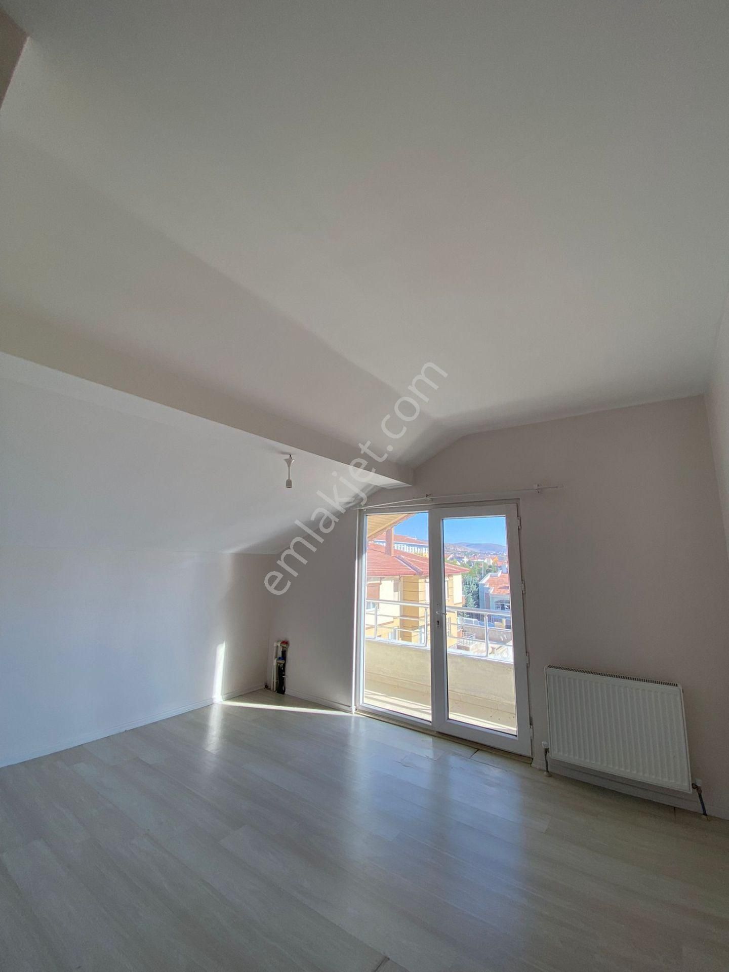 Beyşehir Yolu Ve Nü Tıp Fak. Civ. 11 Dairelik Yüksek Kira Potansiyelli Uygun Komple Bina - Görsel 16