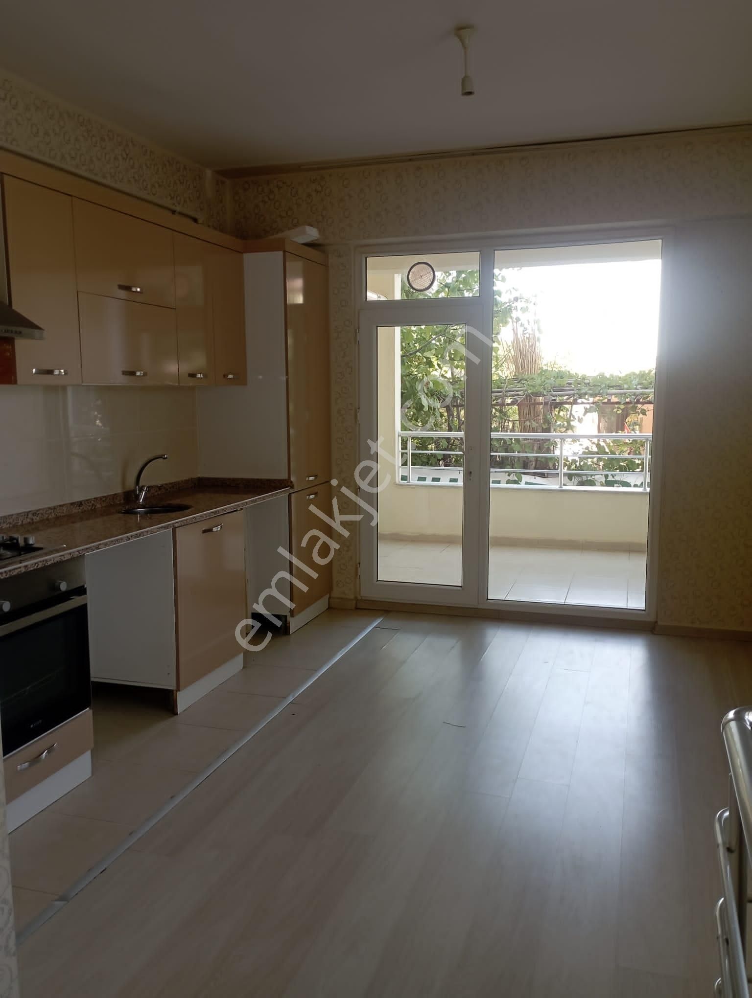 Beyşehir Yolu Ve Nü Tıp Fak. Civ. 11 Dairelik Yüksek Kira Potansiyelli Uygun Komple Bina - Görsel 12