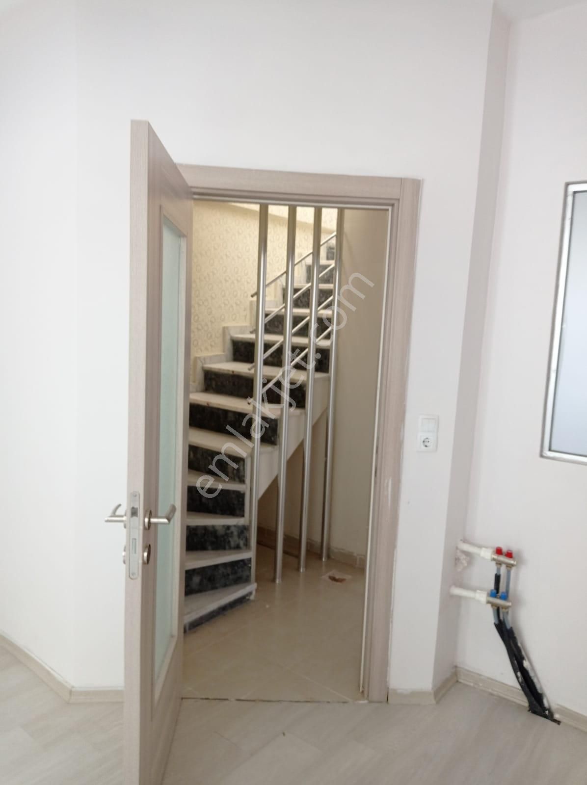 Beyşehir Yolu Ve Nü Tıp Fak. Civ. 11 Dairelik Yüksek Kira Potansiyelli Uygun Komple Bina - Görsel 5