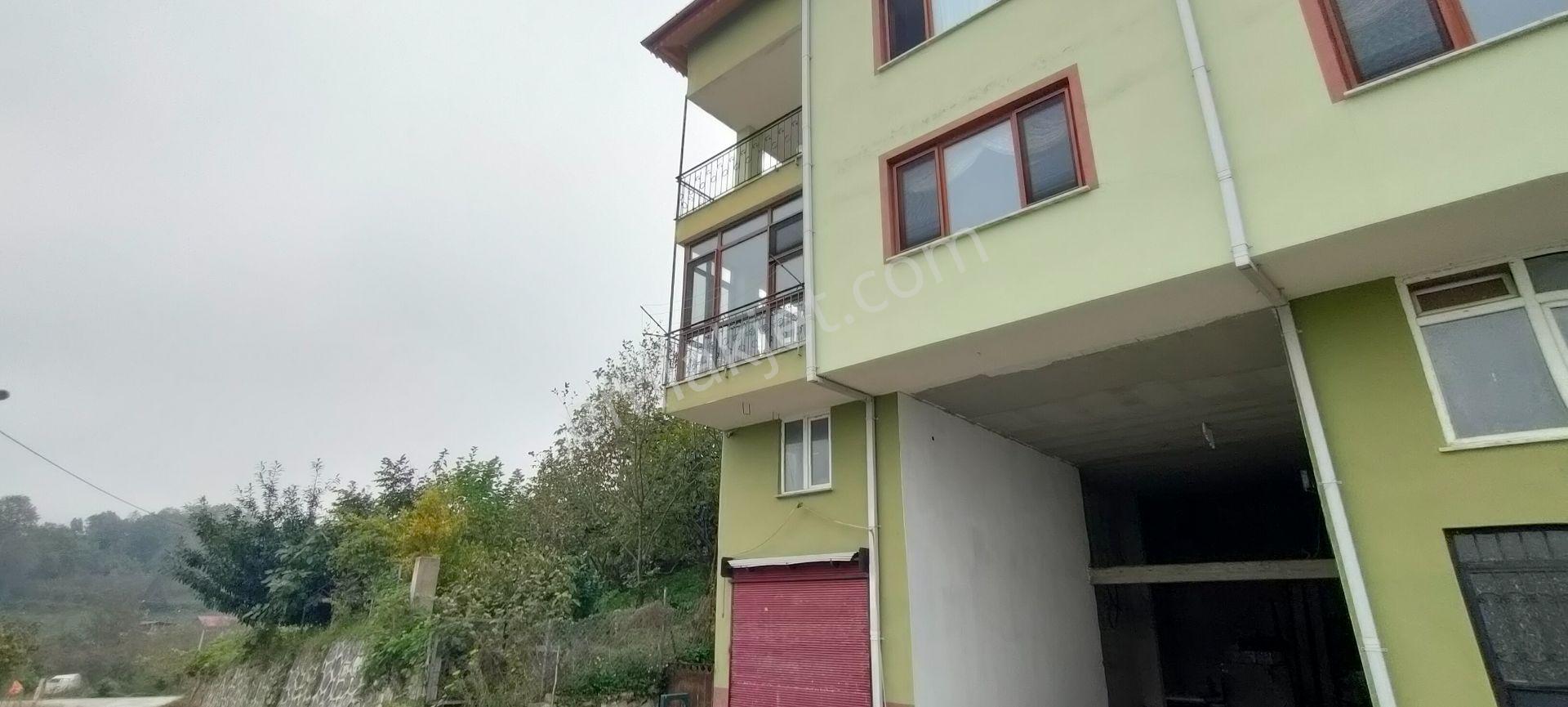 Sürmene Petekli Mahallesinde Satılık 2700 M2 Arazi İçinde Villa - Görsel 20