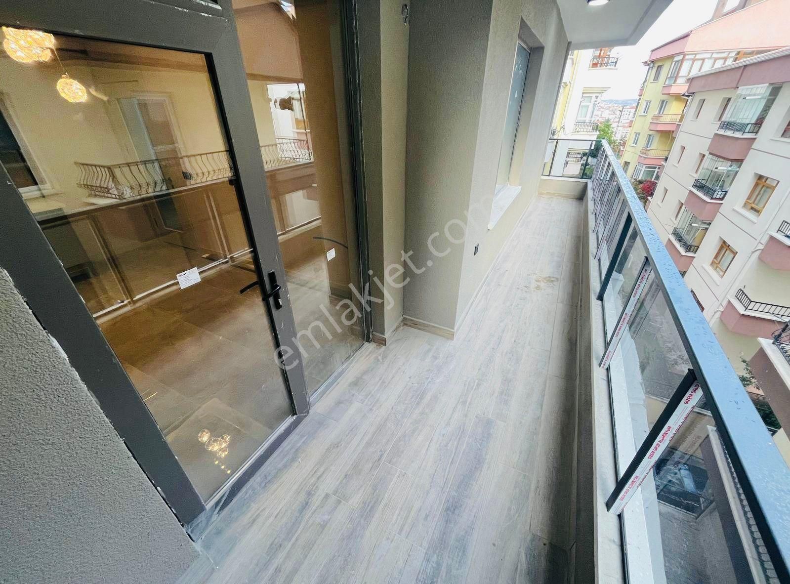 Etlik Merkezde Şehir Hast. 3 Km Caddeye Paralel G.odalı E.banyolu Ultra Lüks Acil Satılık 2+1 Daire - Görsel 34