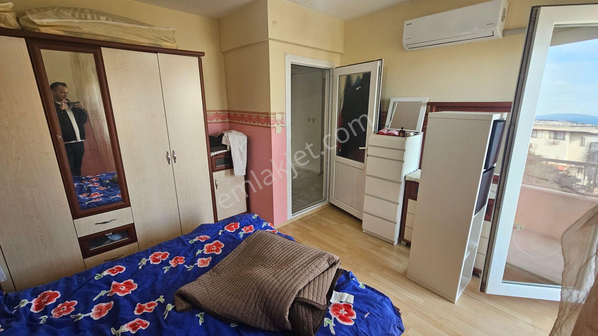 İki Ayrı Tapu | Deniz Manzaralı Villa Ve Toplam 406 M2 Arsa - Görsel 15