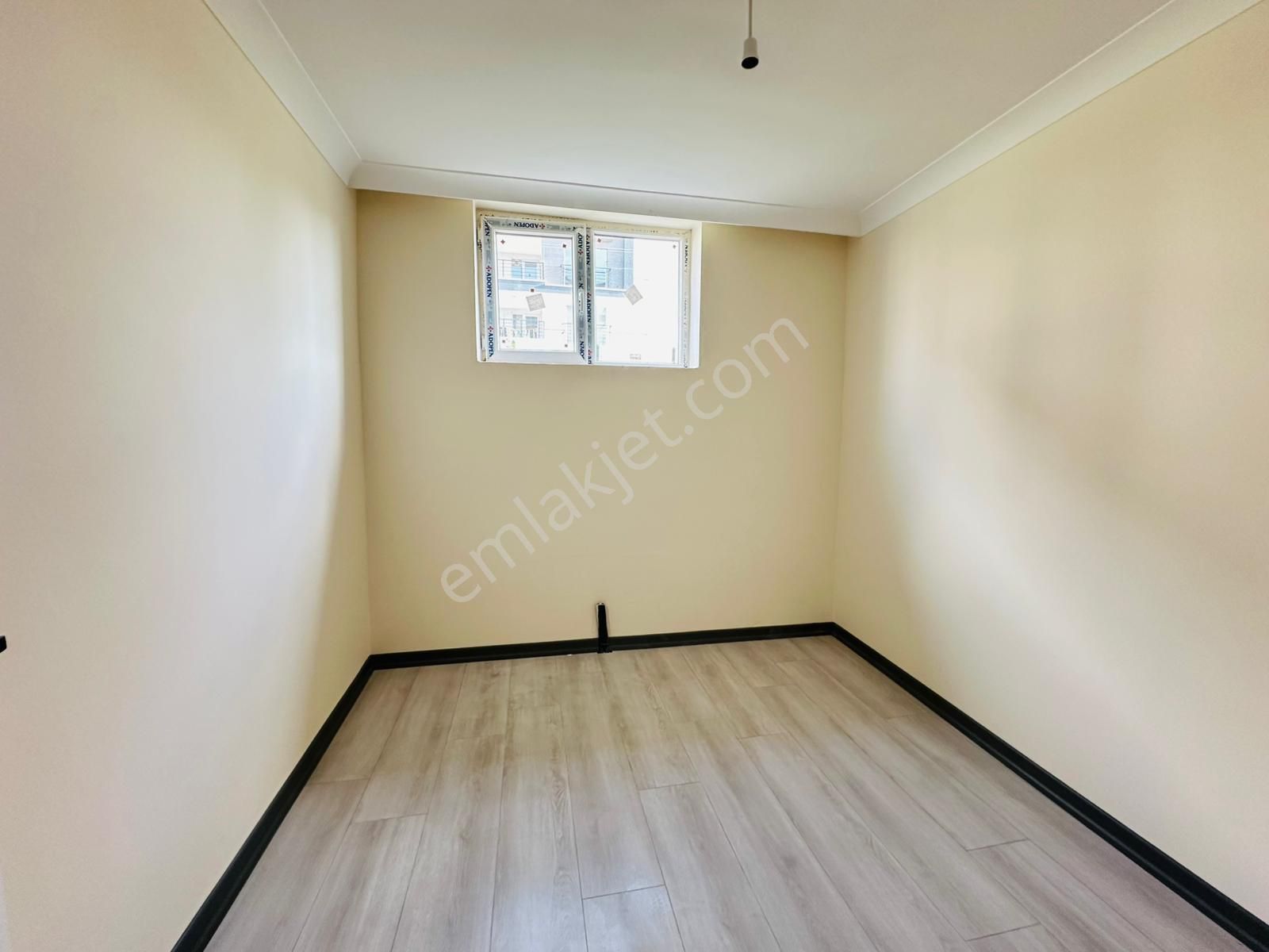 Beşikkaya'da Giriş Kat Konumunda 2+1 Satılık Full Yapılı Sıfır Daire !! - Görsel 11