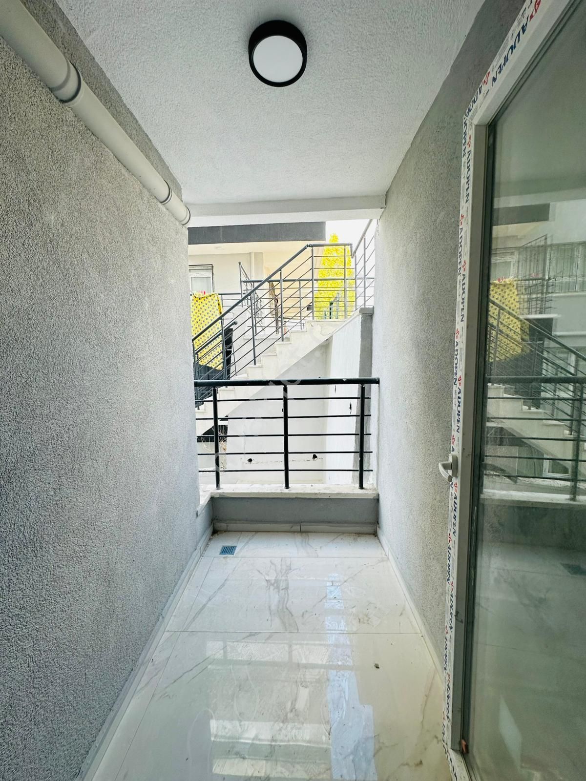 Beşikkaya'da Giriş Kat Konumunda 2+1 Satılık Full Yapılı Sıfır Daire !! - Görsel 19