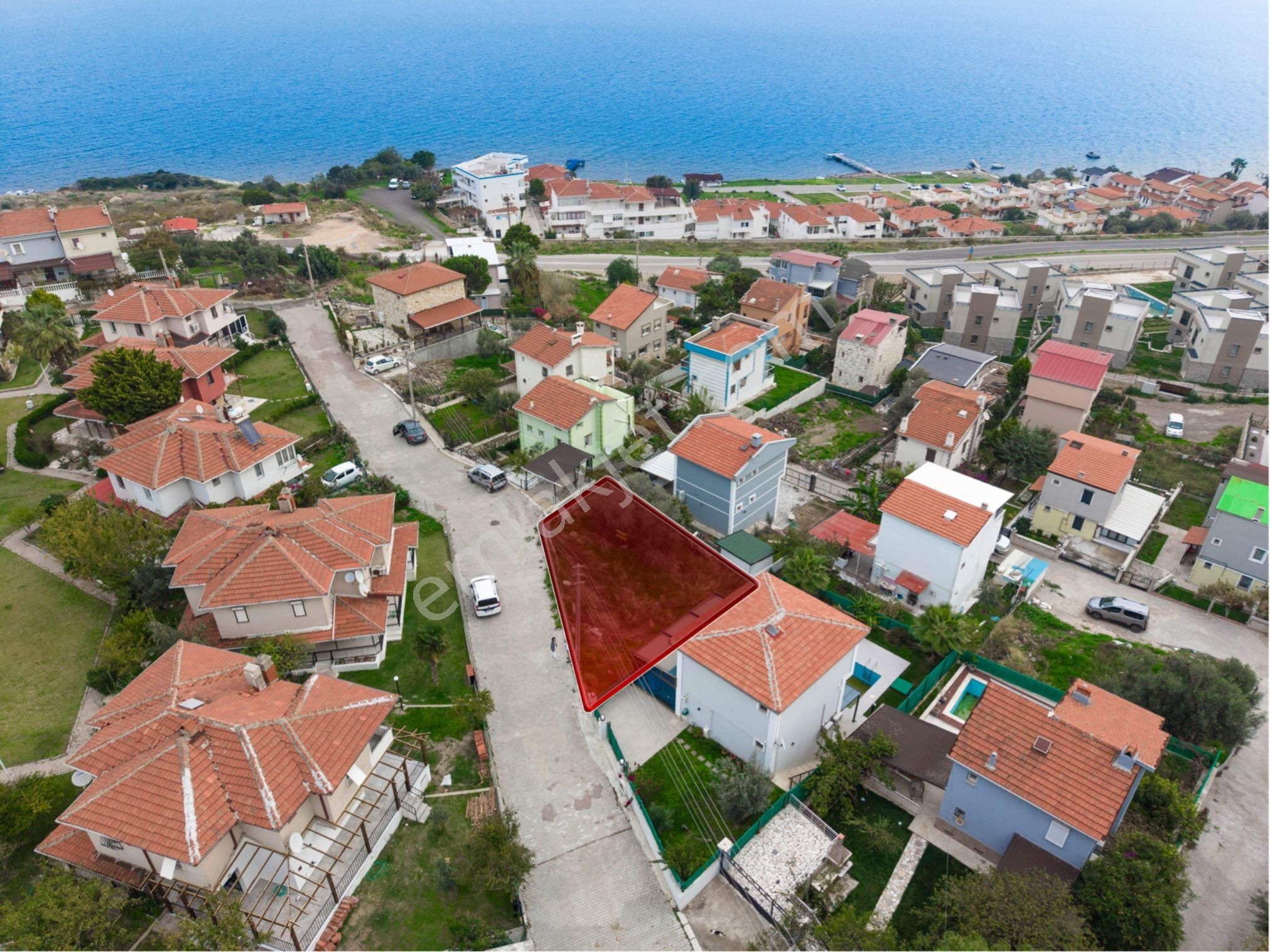 Turyap Foça'dan Yeni Foça'da Satılık Villa İmarlı 353 M2 Arsa - Görsel 4
