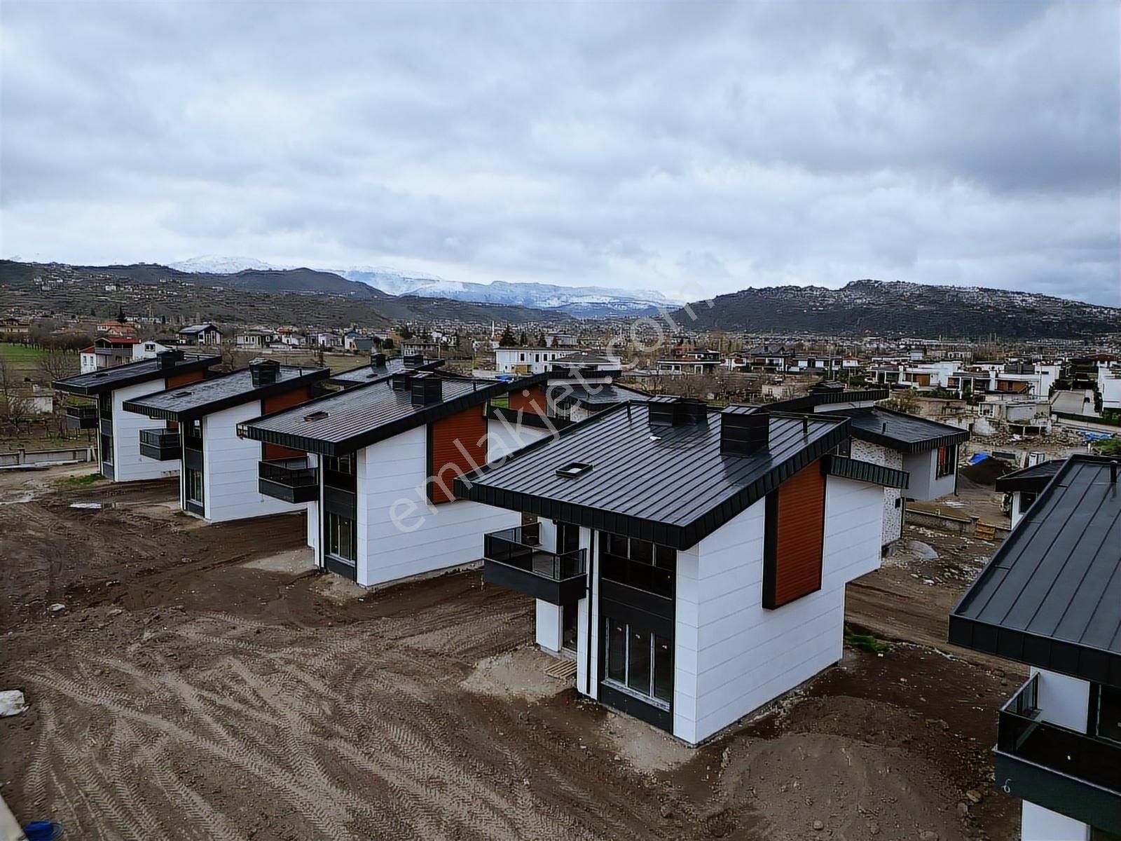 Eğribucak'da 4+1 Satılık Villa Zirvevip Gayrimenkulden - Görsel 28