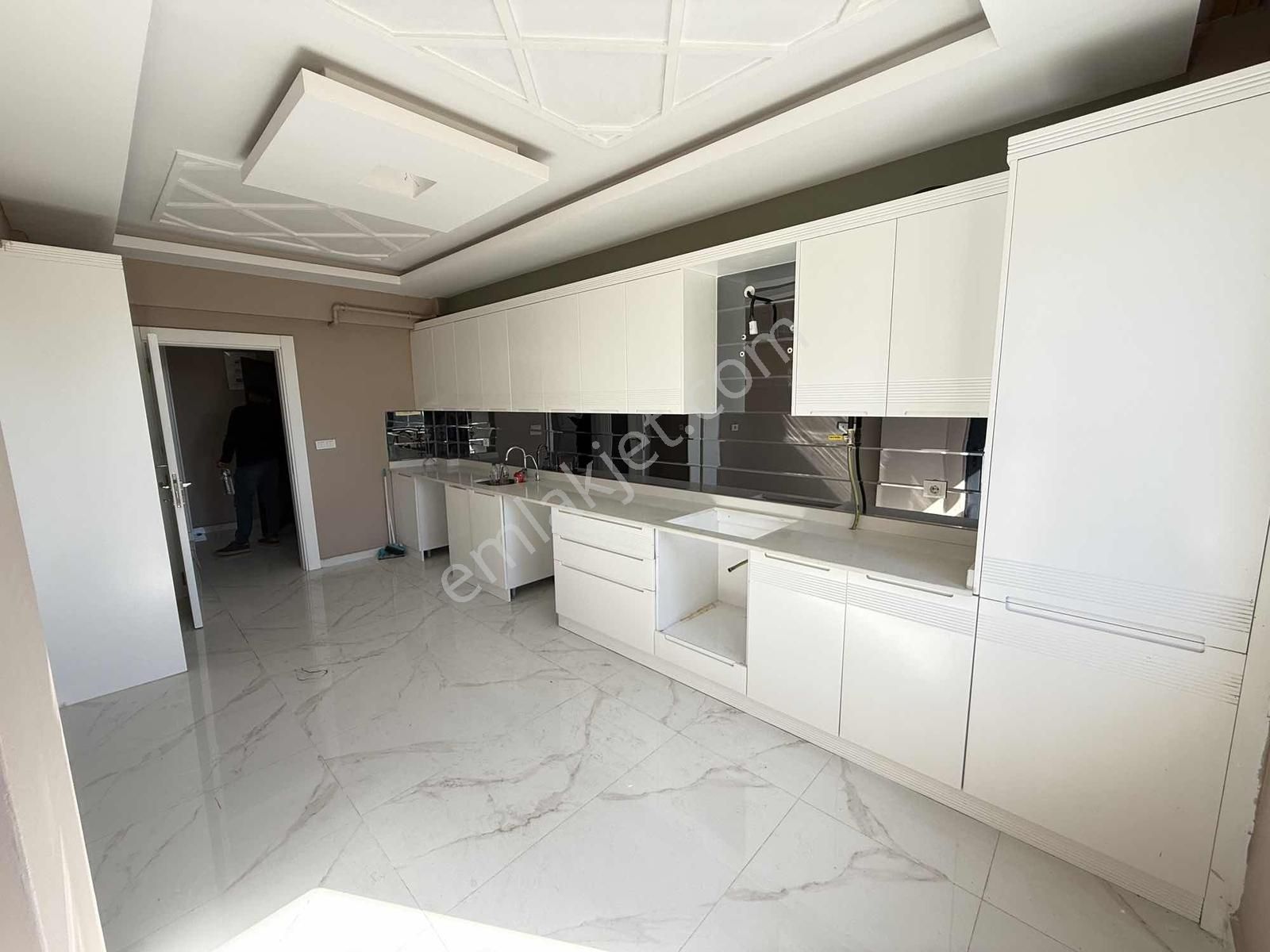 Ayalp'ten Güvenevlerde 'fırsat!! 2+1 Satılık Daire! - Görsel 16