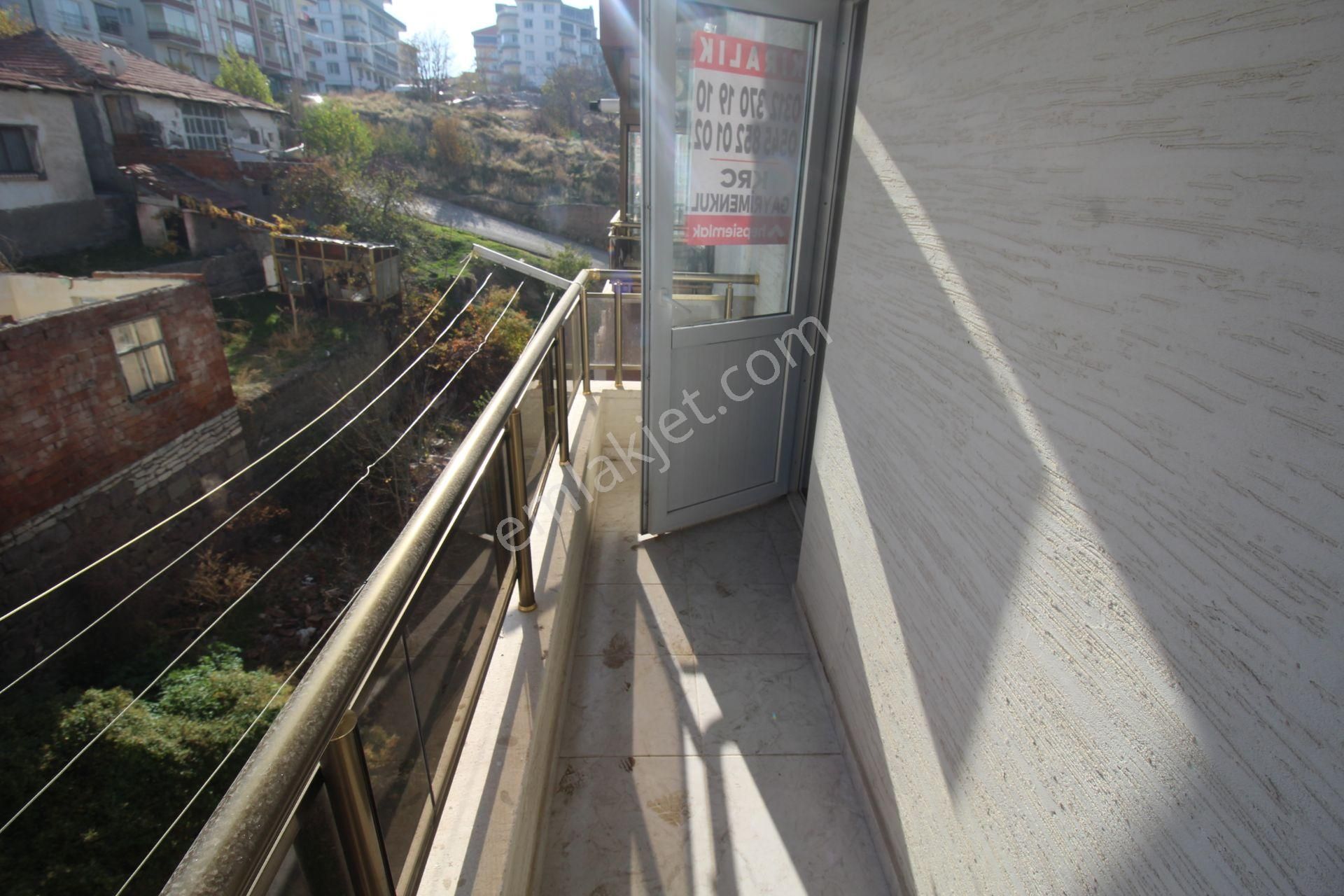 Krc'den Durali Alıç Mah.şehit Arif Yüksekkaya Cad. 3+1 Geniş Bakımlı Kiralık Daire - Görsel 8