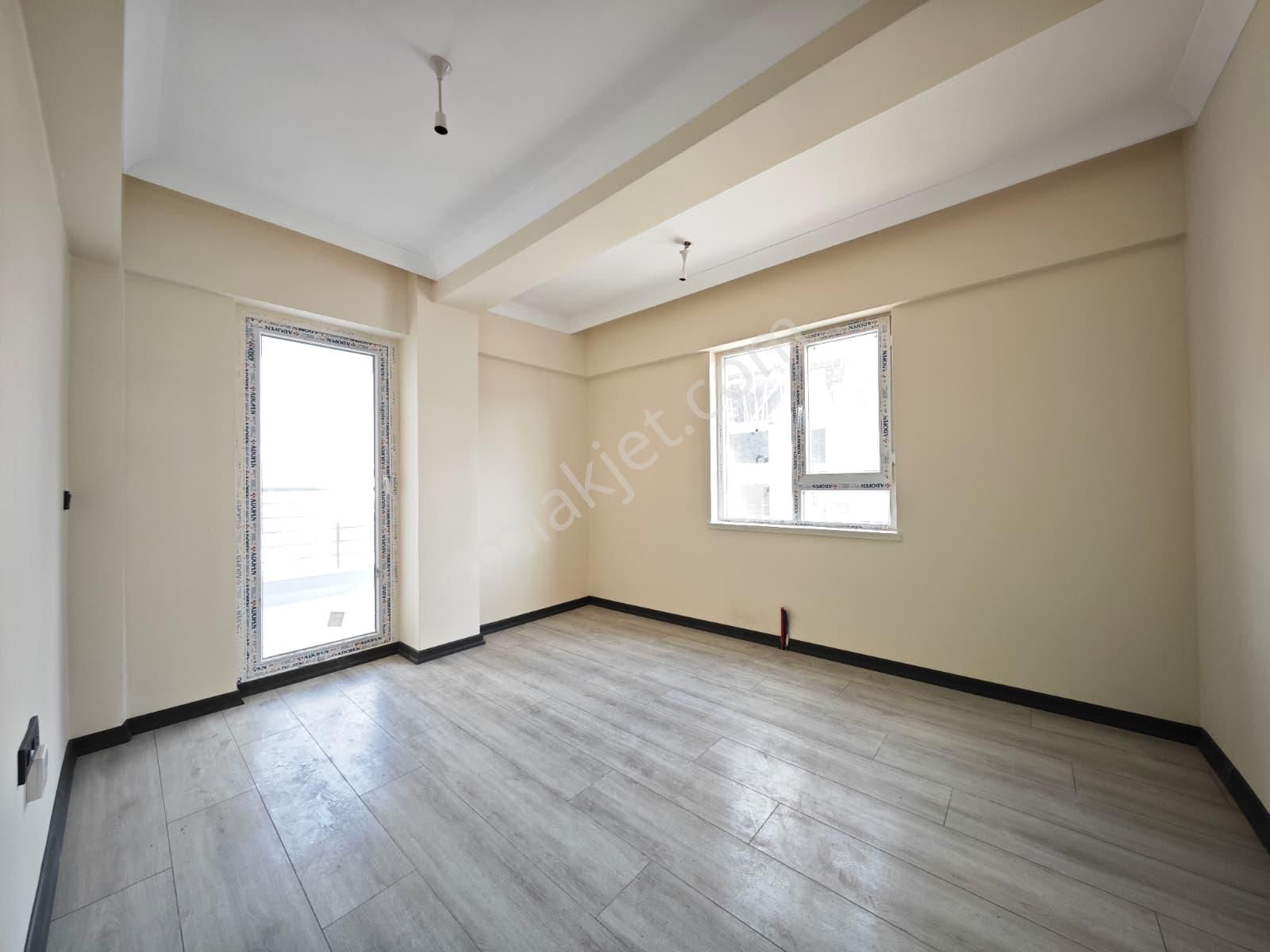 Beşikkaya'da Full Yapılı Çift Balkonlu 3+1 Katta Satılık Sıfır Daire !! - Görsel 11