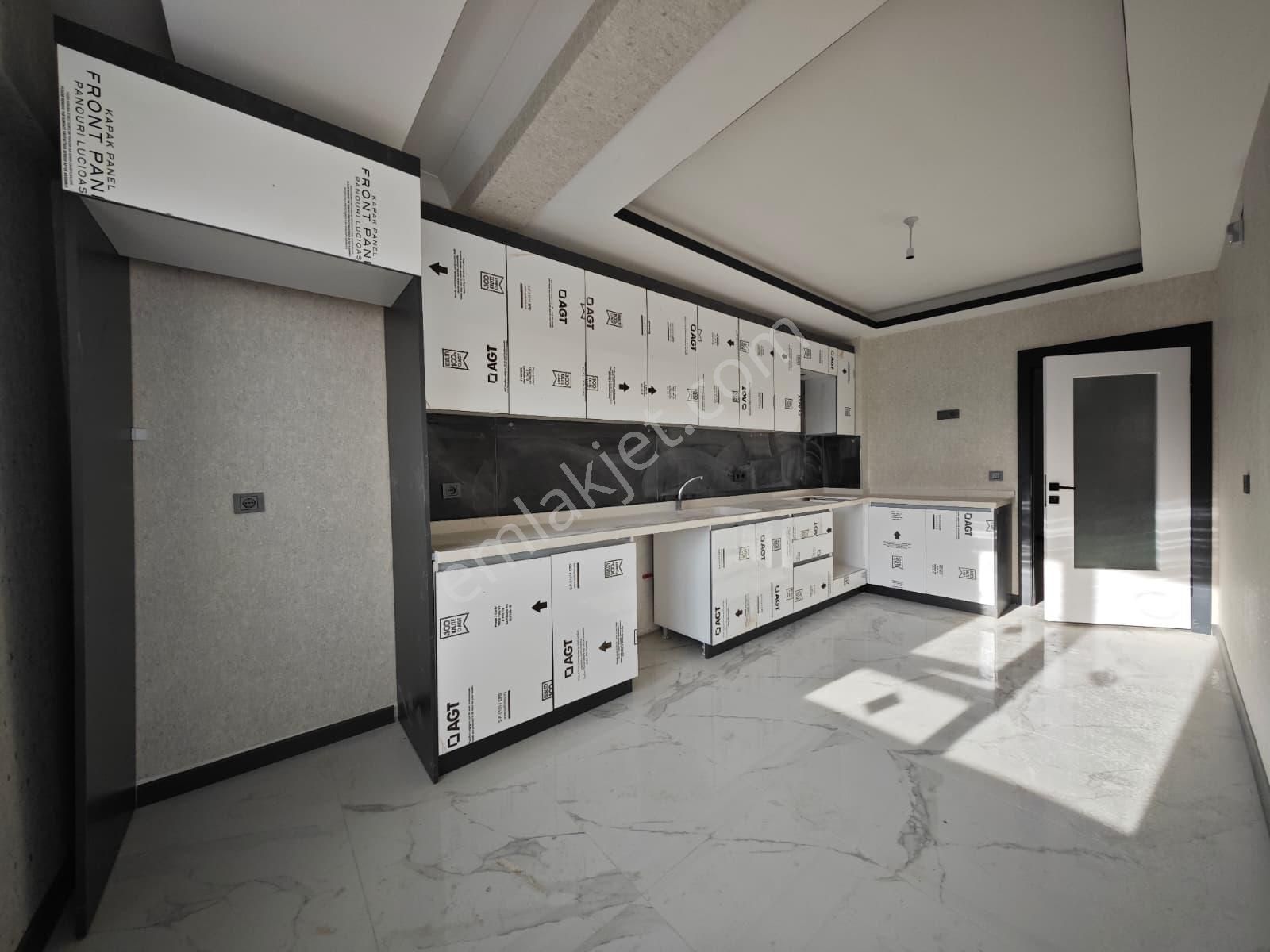 Beşikkaya'da Full Yapılı Çift Balkonlu 3+1 Katta Satılık Sıfır Daire !! - Görsel 8