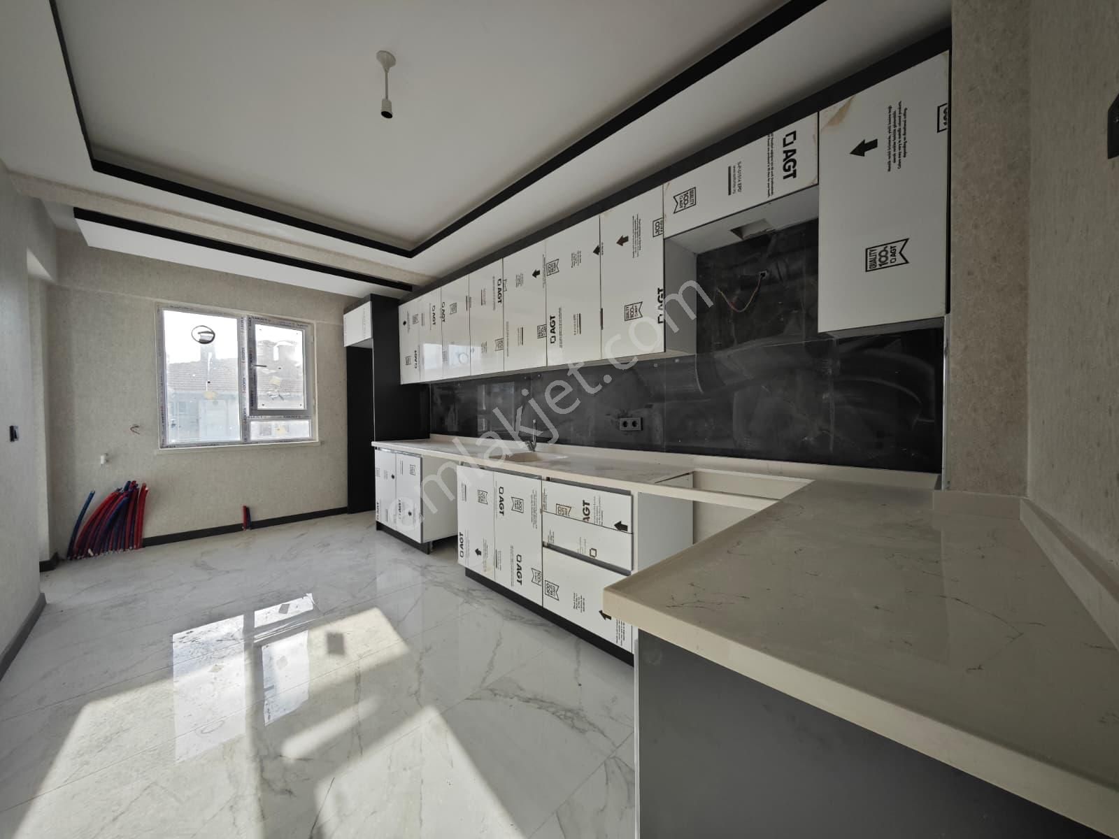 Beşikkaya'da Full Yapılı Çift Balkonlu 3+1 Katta Satılık Sıfır Daire !! - Görsel 7