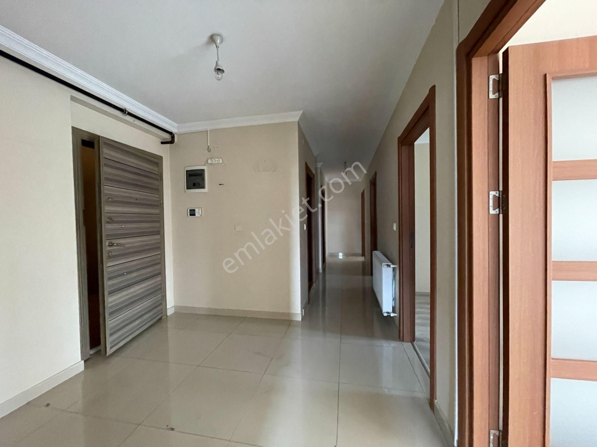 Trabzon Soğuksu Mahallesi Yaşar Kent Sitesi 3+1 Satılık Konut - Görsel 8