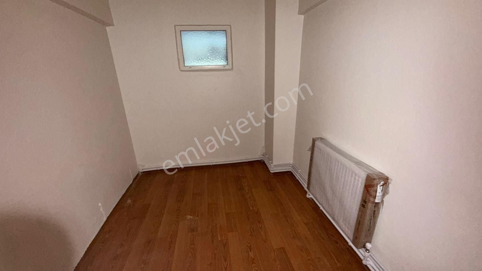 Alsancak Kahramanlar Fuar Yakını Eşyasız Boş Kiralık 3+1 Daire - Görsel 8