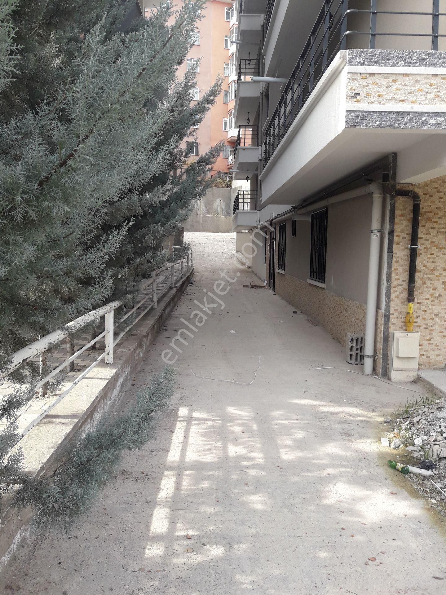 Kolej Metrosunun Yakininda 2+1 0(sifir) Binadada Kiralik Daire - Görsel 15