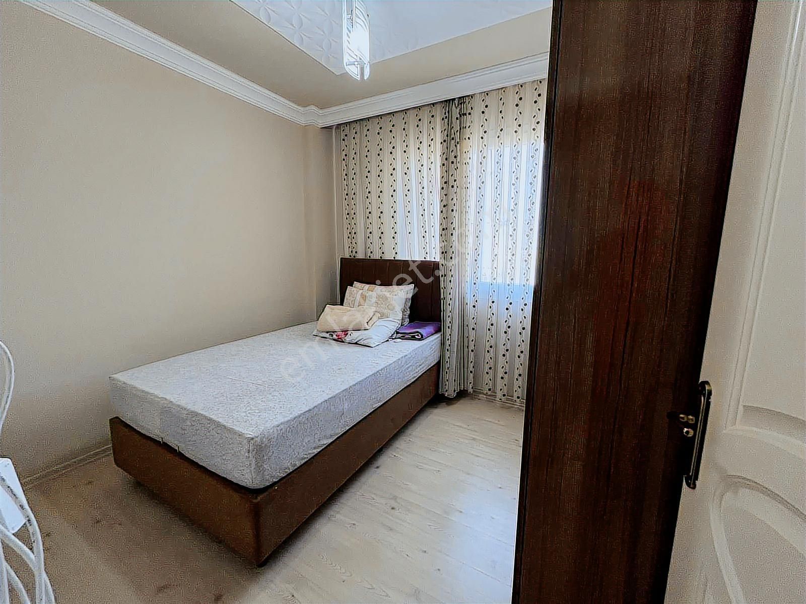 Yüreğir Akdeniz Mahallesi Az Katlı Masrafsız 2+1 Satılık Daire - Görsel 7