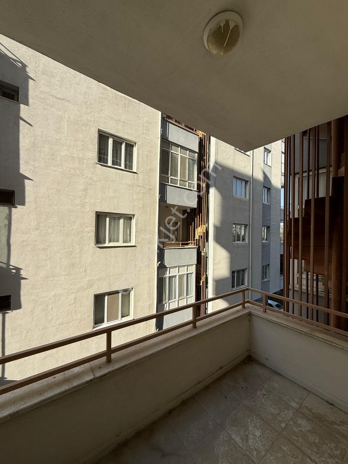 E.gökal ! Selçuk Aybarlar Petrol Karşı Geniş 3+1 Kapalı Otopark - Görsel 24