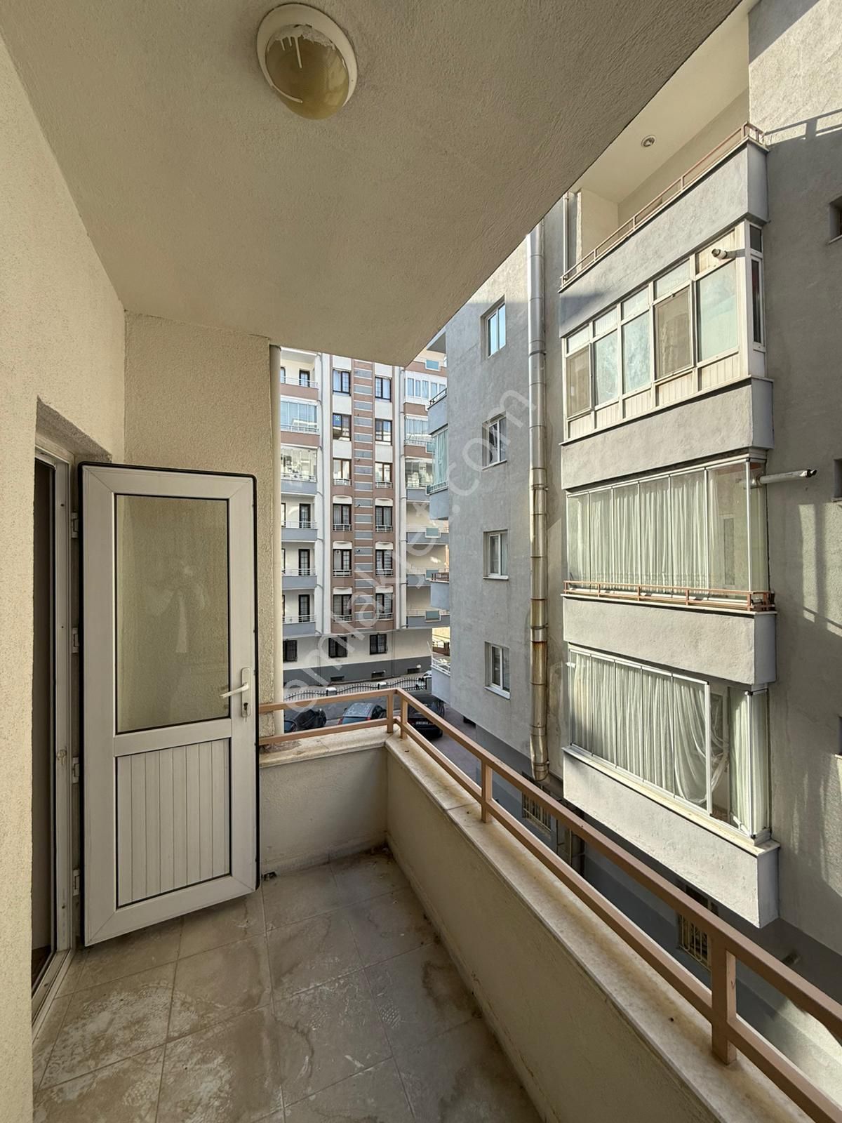 E.gökal ! Selçuk Aybarlar Petrol Karşı Geniş 3+1 Kapalı Otopark - Görsel 23