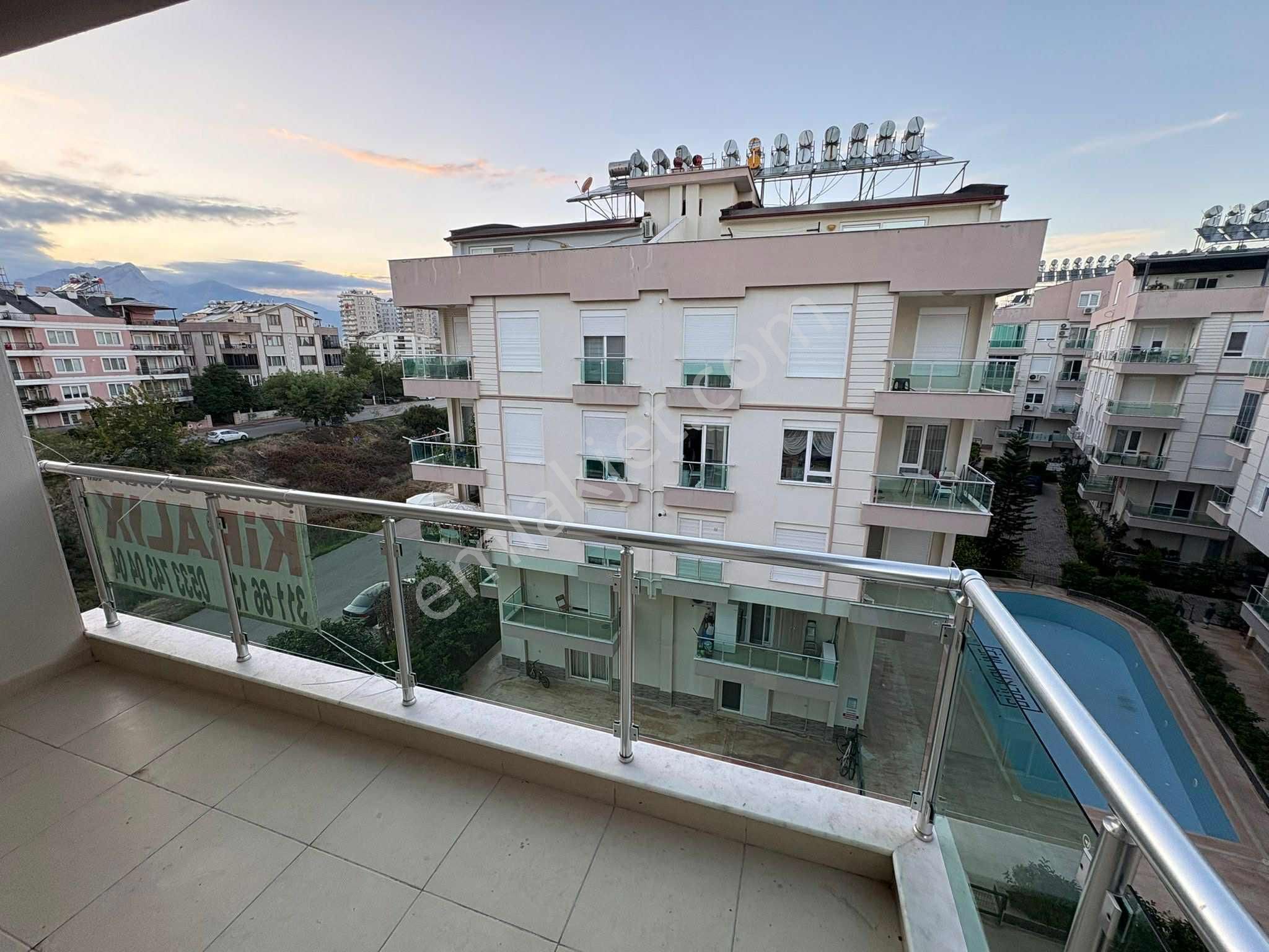 Şafak Emlak Kiralık Toros Mah Havuzlu Site İçerisinde 5+1 280 M2 - Görsel 34