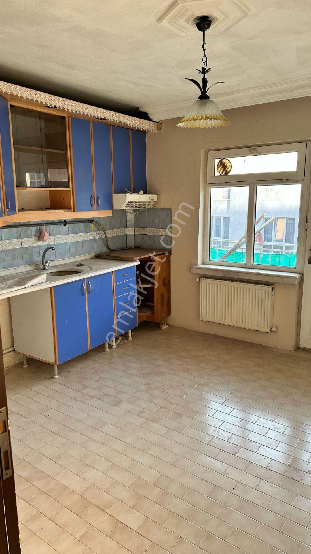 İsmet İnönü 2 Caddesi Dibinde 2+1 Kiralık Daire - Görsel 3