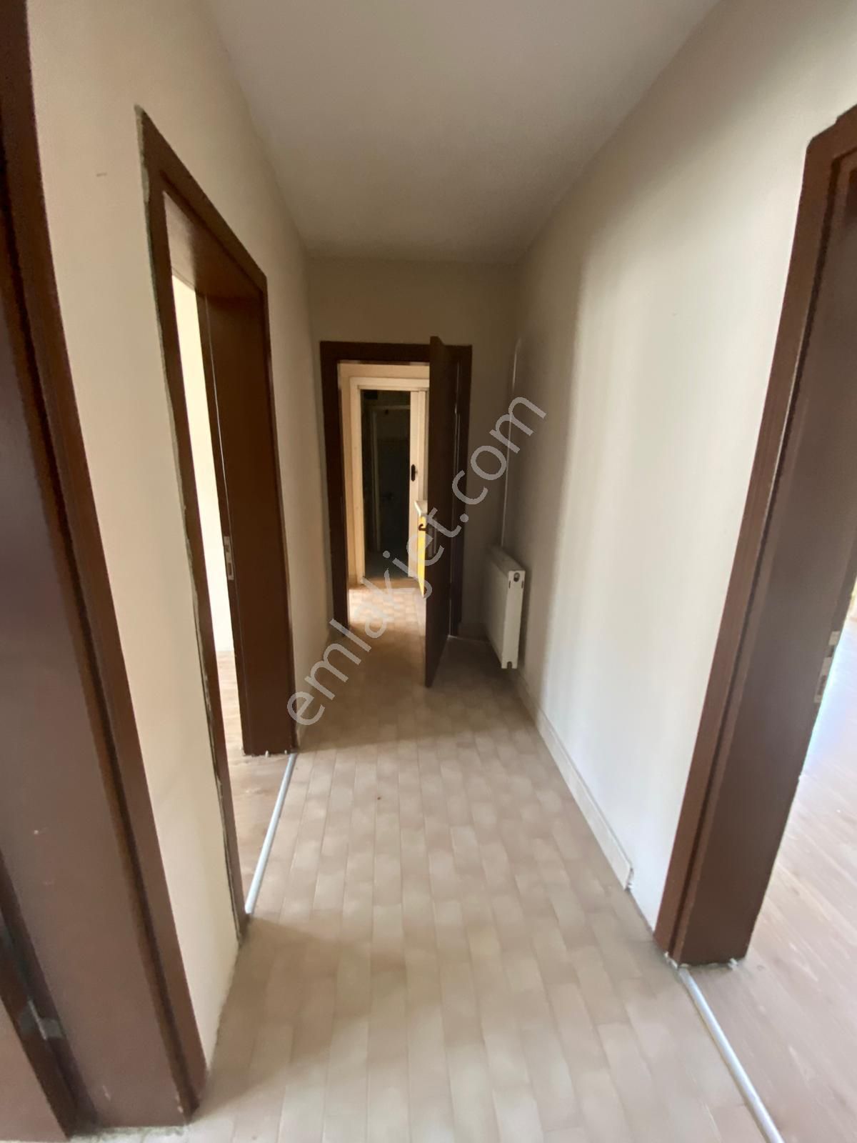İsmet İnönü 2 Caddesi Dibinde 2+1 Kiralık Daire - Görsel 25
