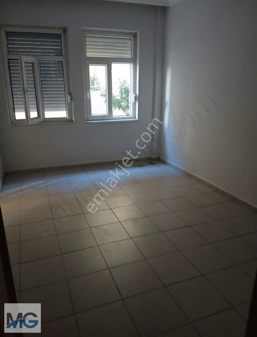 Bahçelievler De Kiralık Ara Kat Daire - Görsel 3