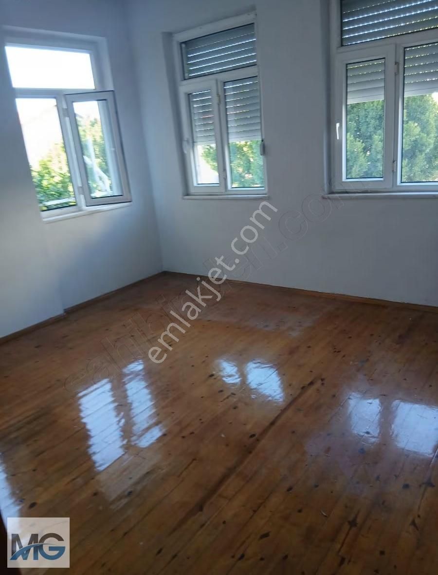 Bahçelievler De Kiralık Ara Kat Daire - Görsel 7