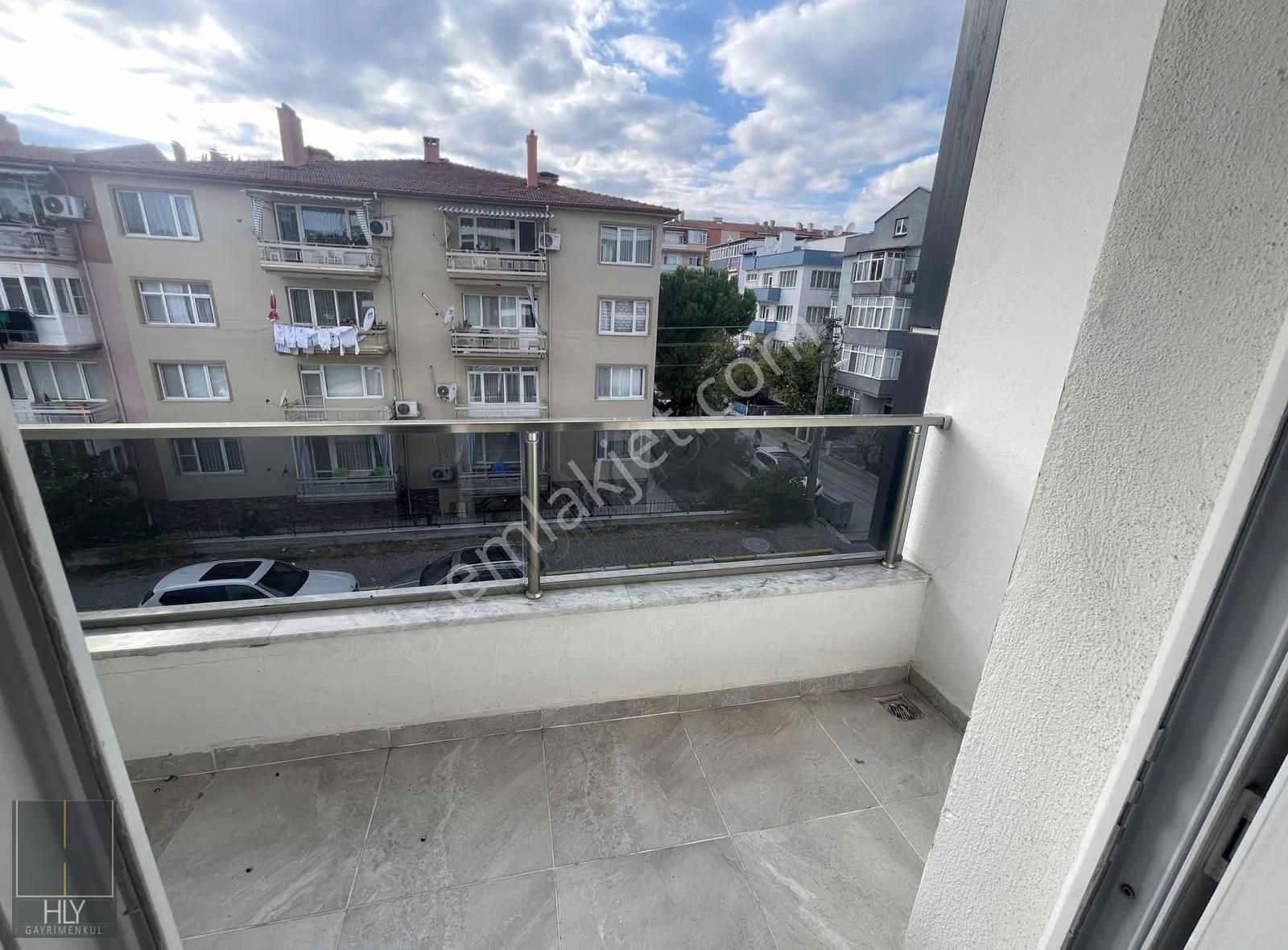 Hly'den Bahçelievler Mah.de 1+1 45 M² Eşyalı Kiralık Daire - Görsel 12