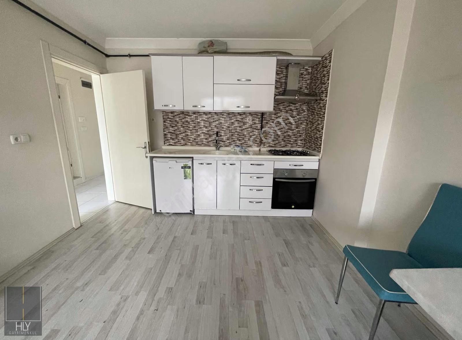 Hly'den Bahçelievler Mah.de 1+1 45 M² Eşyalı Kiralık Daire - Görsel 5
