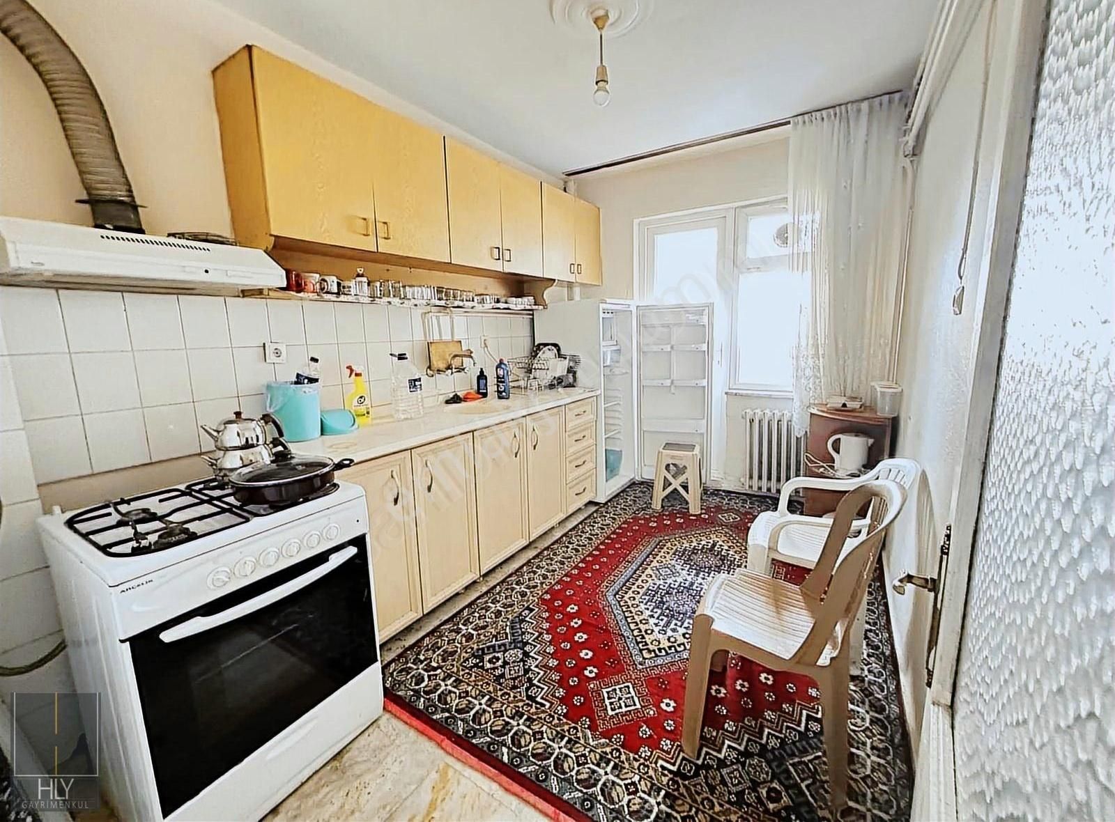 Hly'den Bahçelievler Mahallesinde Eşyalı 2+1 Kiralık Daire - Görsel 17