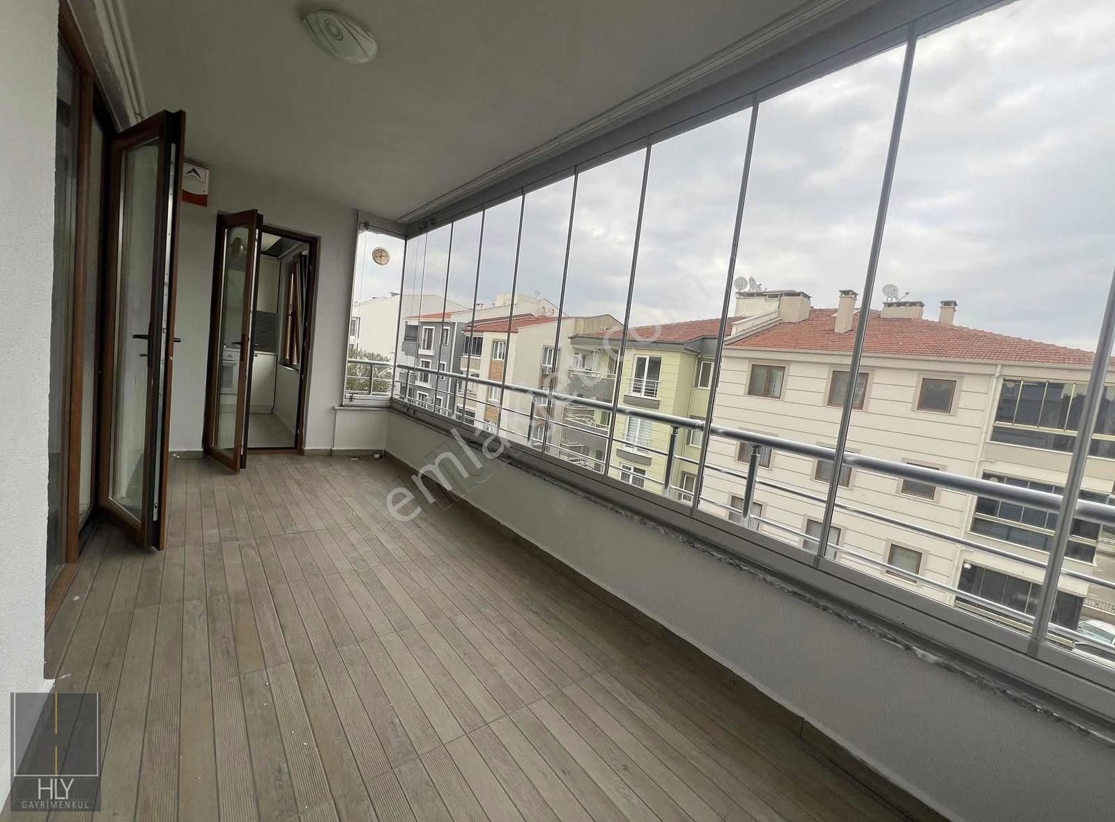 Hly Gayrimenkulden Plevne Mahallesinde 3+1 Kiralık Daire - Görsel 15