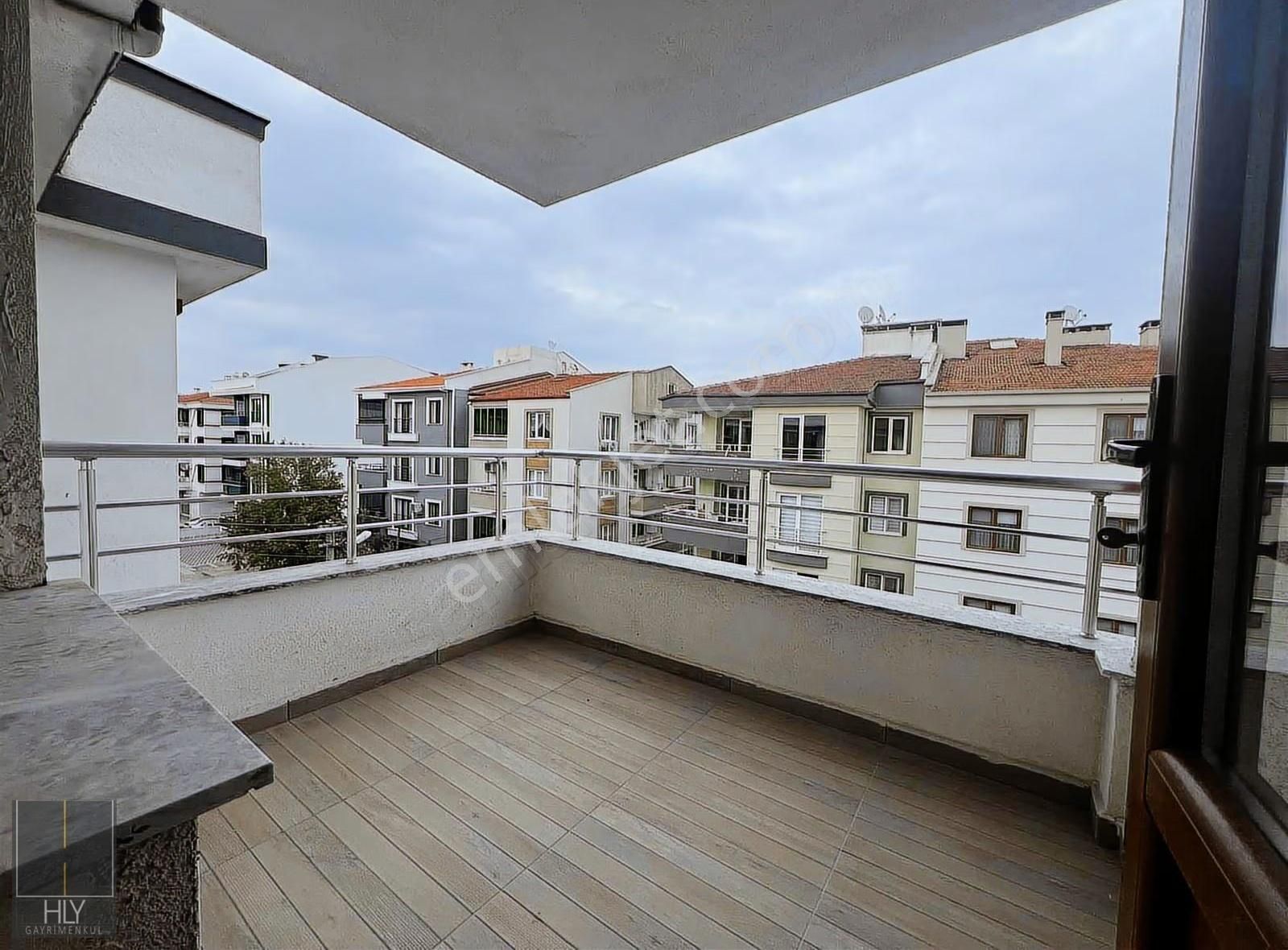 Hly Gayrimenkulden Plevne Mahallesinde 3+1 Kiralık Daire - Görsel 13