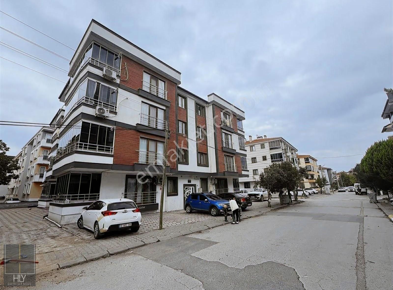 Hly Gayrimenkulden Plevne Mahallesinde 3+1 Kiralık Daire - Görsel 3
