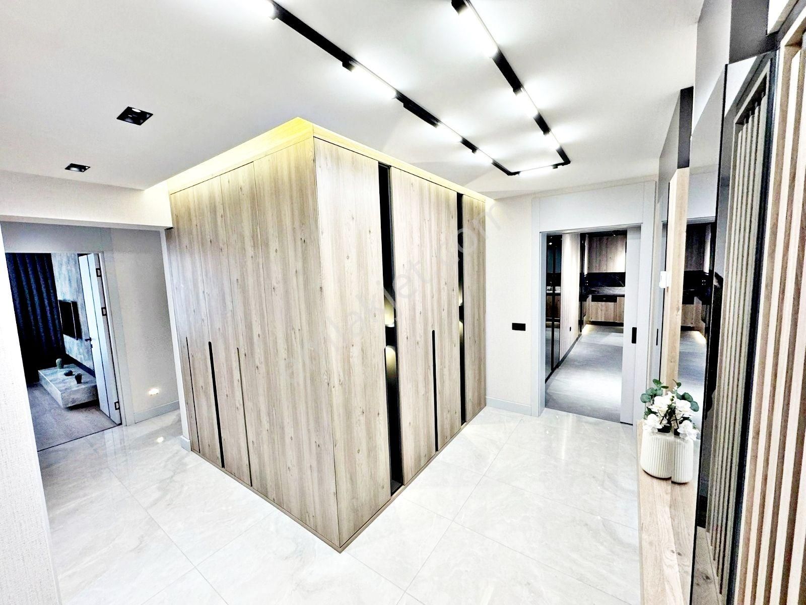 Ovacık Merkezde Site İçinde Ultra Lüx Satılık 4,5+1 Sıfır Daire - Görsel 35