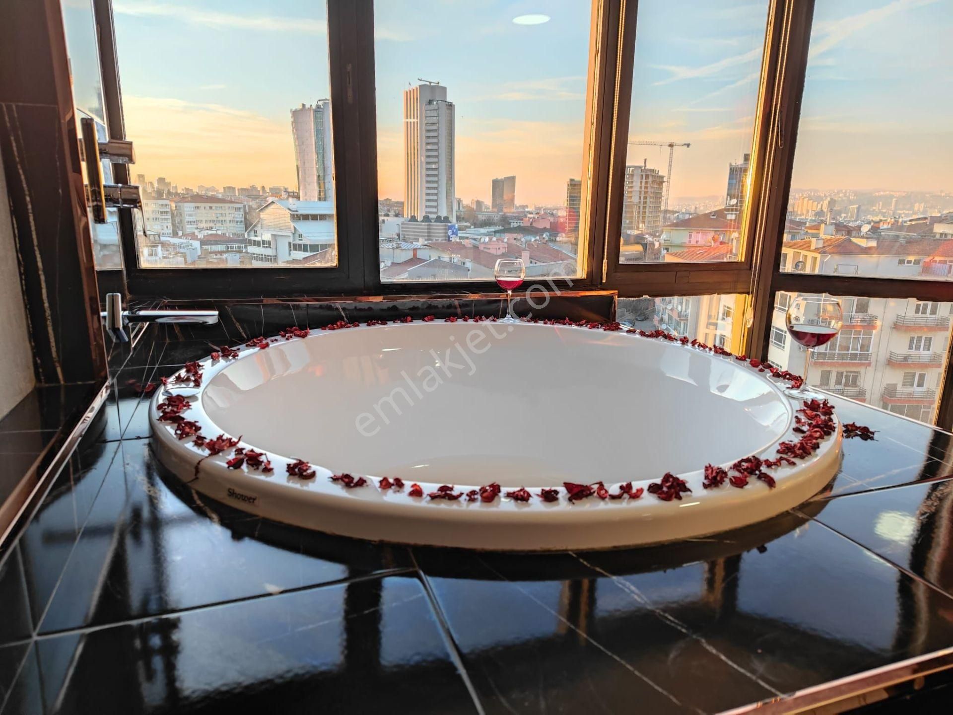 Reco Turızm Çankaya Günlük Kiralık Daireler 7/24 Açık 2 Kişilik Küvetli