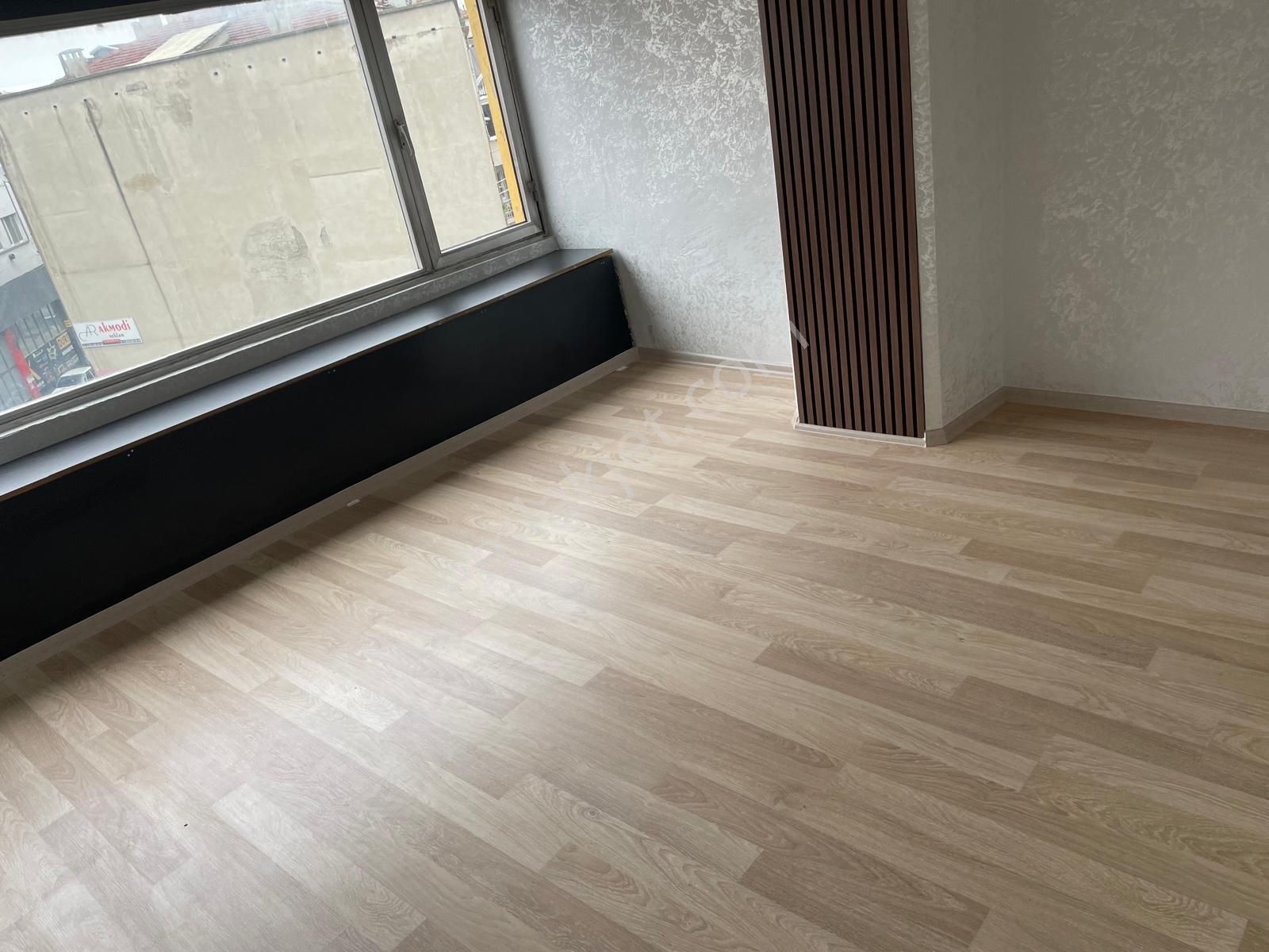Bursa Kılıç Tan İnönü Cd Yuvam İşhanda Kiralık 25m2 Ofis İşyeri - Görsel 3